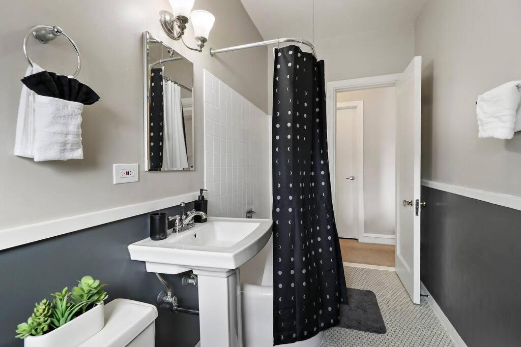 1br Calm, Cozy & Furnished In Hyde Park - Windermere 402 *