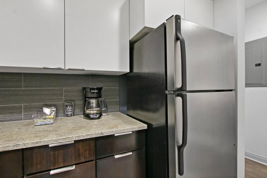Cozy & Comfy In - Del Prado 418 Apartment Chicago