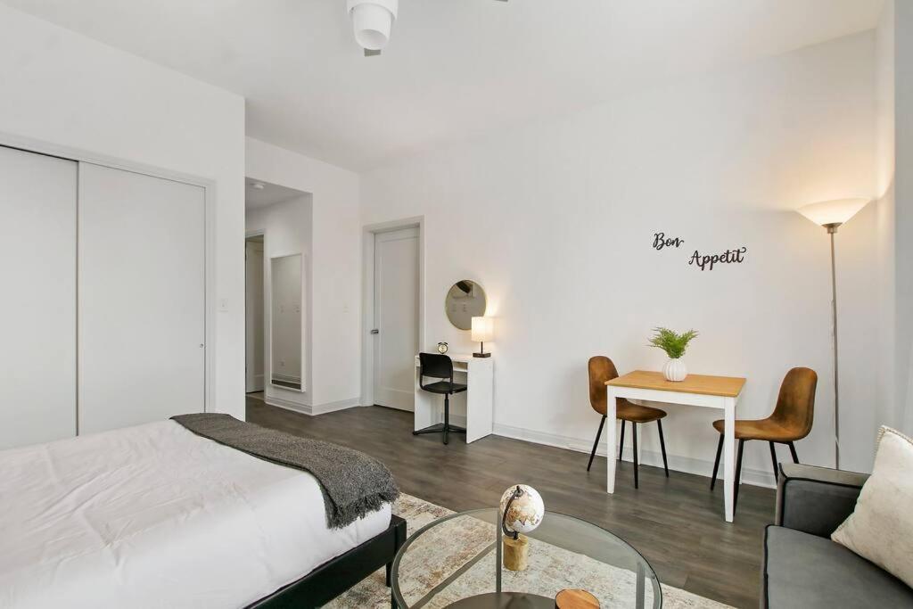 Cozy & Comfy In - Del Prado 418 Apartment