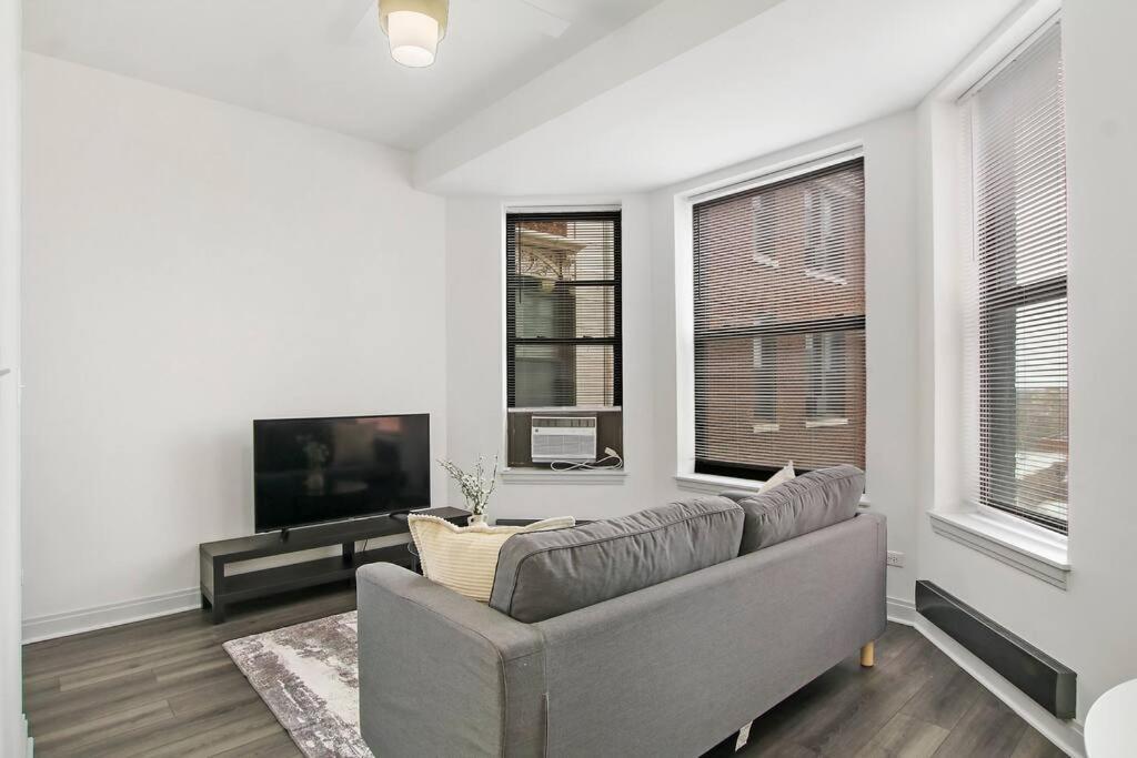 1br Modern In - Del Prado 811 * Chicago