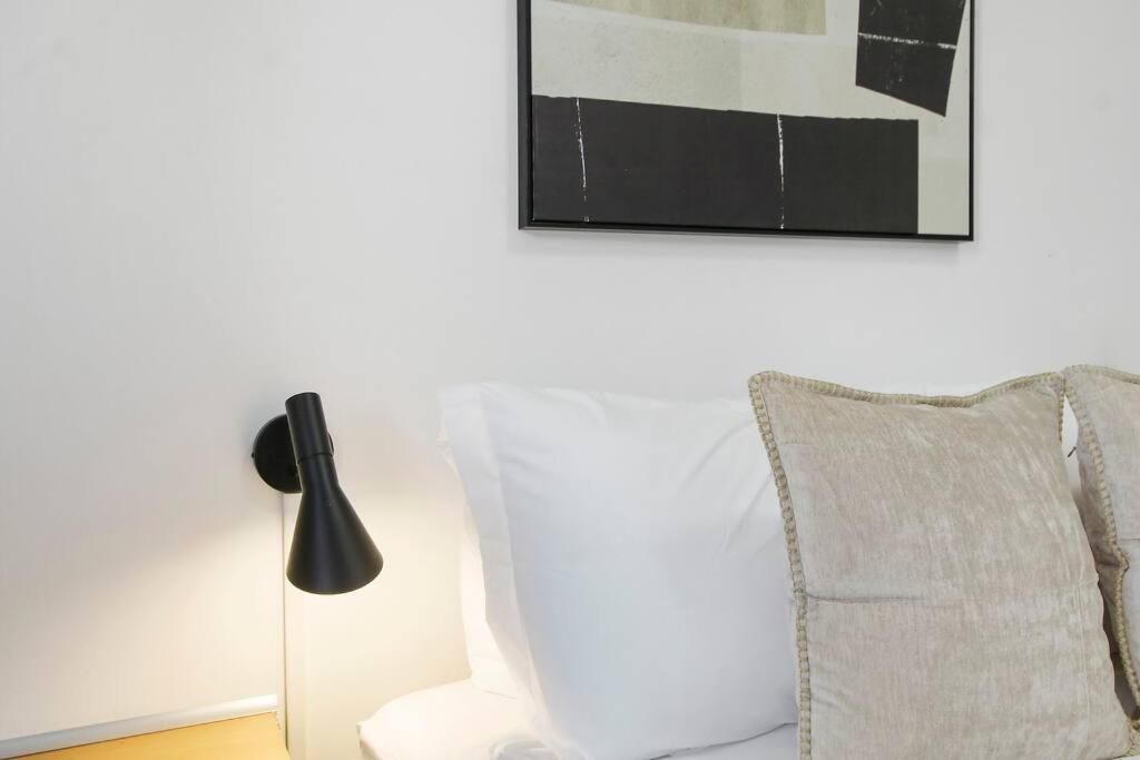 Apartment 2br Comfy And Roomy In - Del Prado 1013