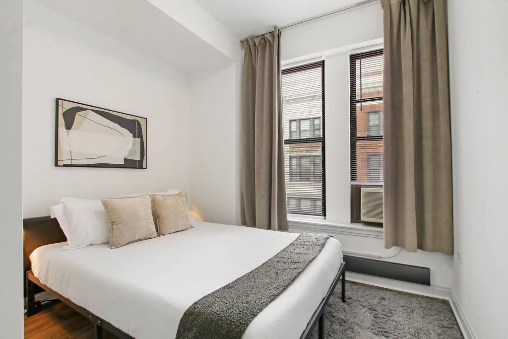 2br Comfy And Roomy In - Del Prado 1013 Apartment Chicago