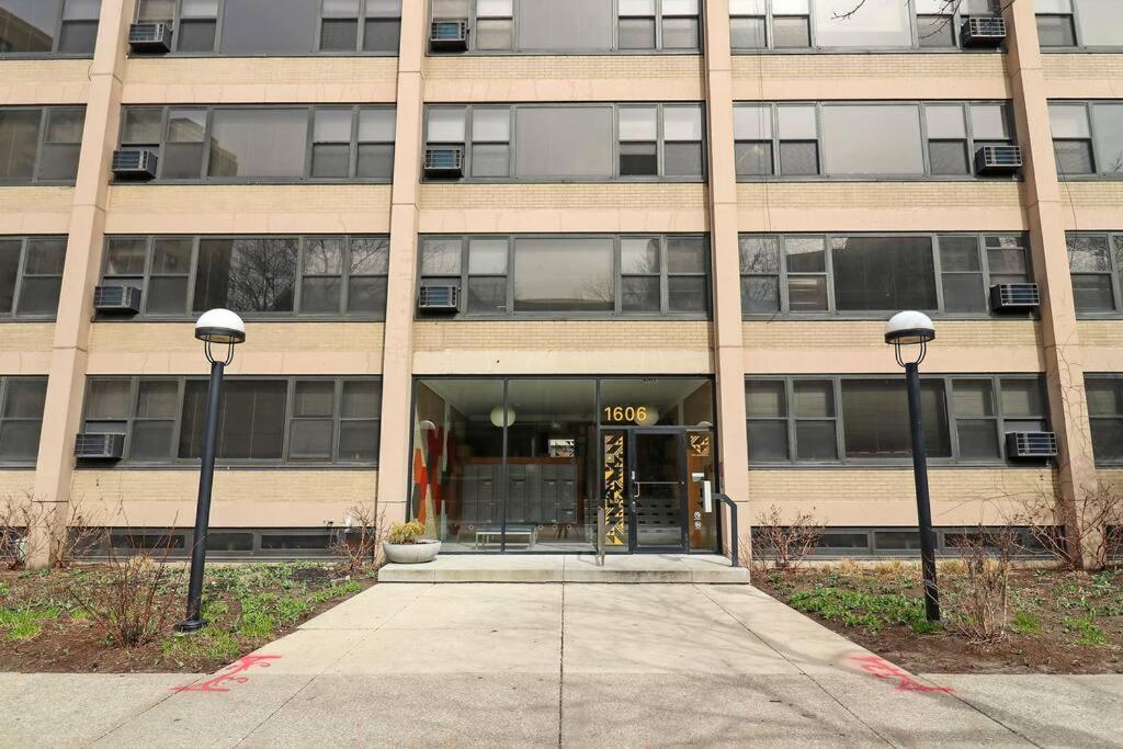 Apartment Warm & Elegant In - Algonquin 06-005a Rep Chicago