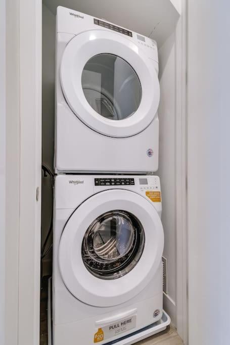 2 Newly Built Luxury With Private Roofdeck Holiday home