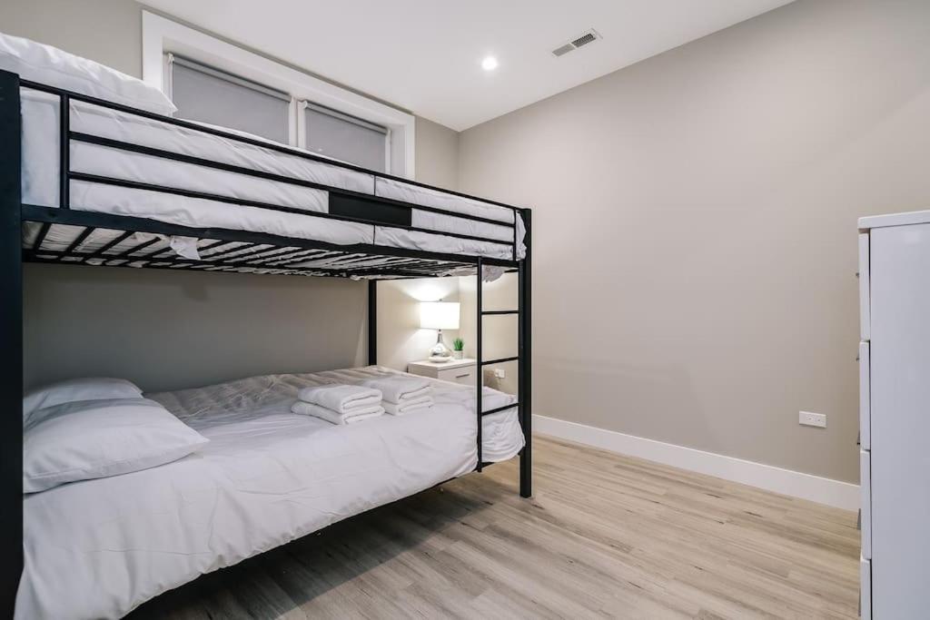 Holiday home 2 Newly Built Luxury With Private Roofdeck Chicago