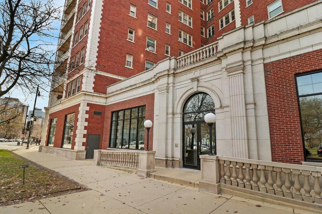 Apartment Sleek 1-bedroom In - East Park Tower 0610 Rep *