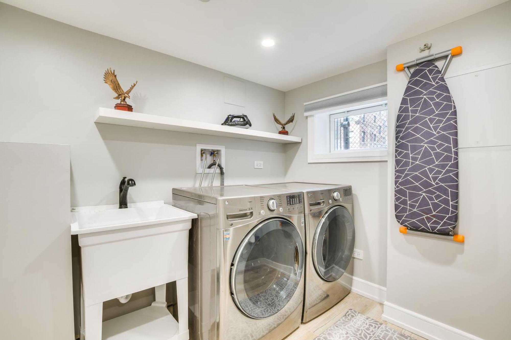 Holiday home Stylish Retreat: Walk To Loyola