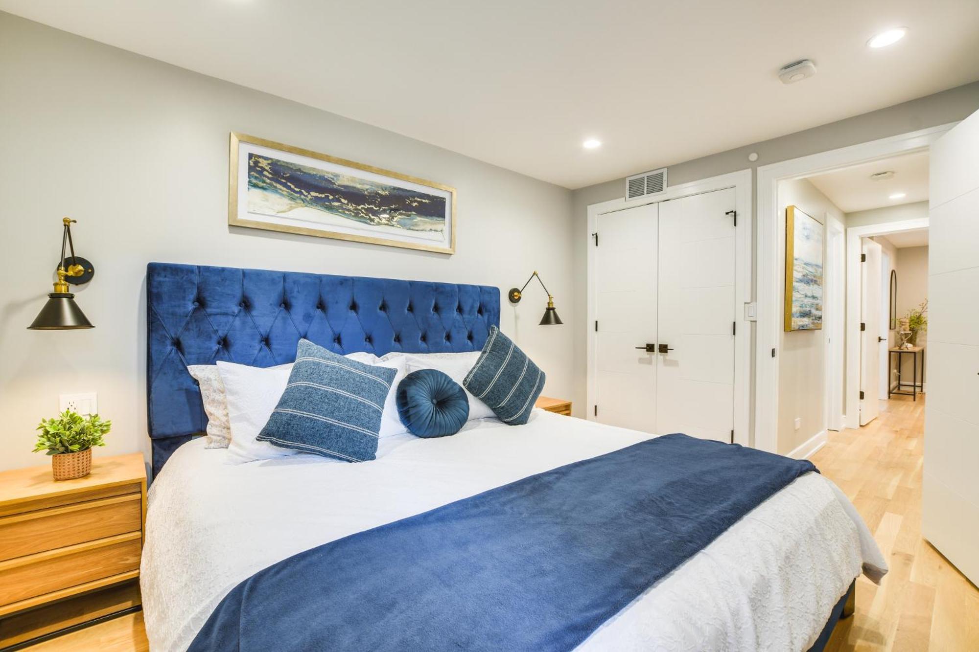 Stylish Retreat, Walk To Loyola