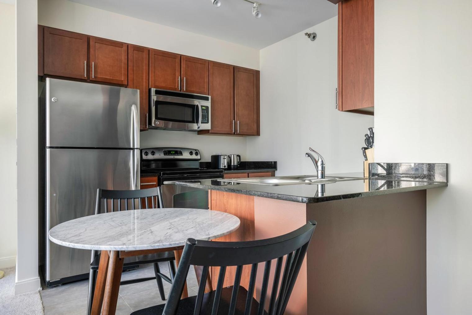 Apartment Loop W Pool Gym Nr Theatre District L Chi-258