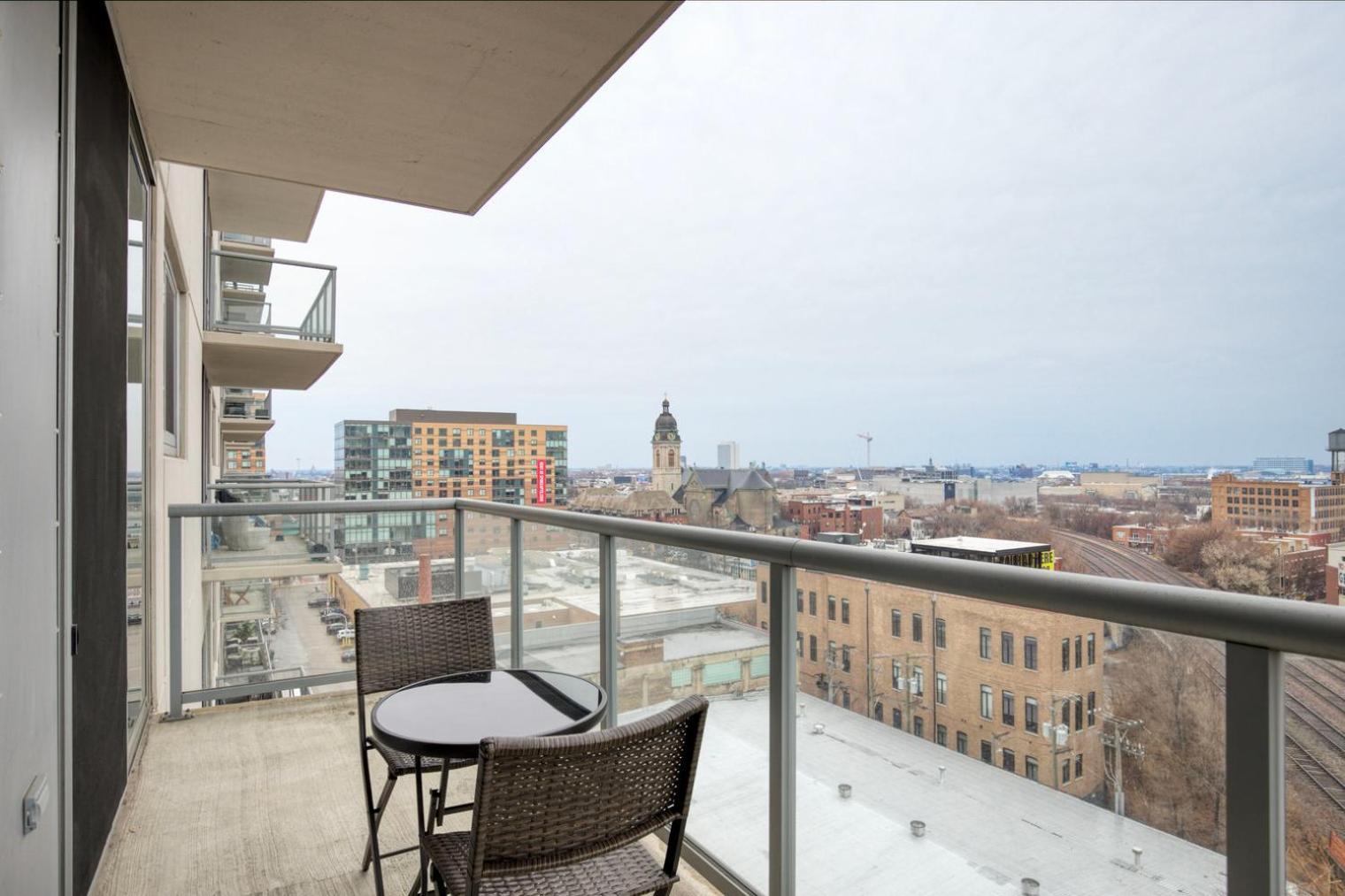 River West 1br W Roofdeck Wd Nr Blue Line Chi-1023 Apartment
