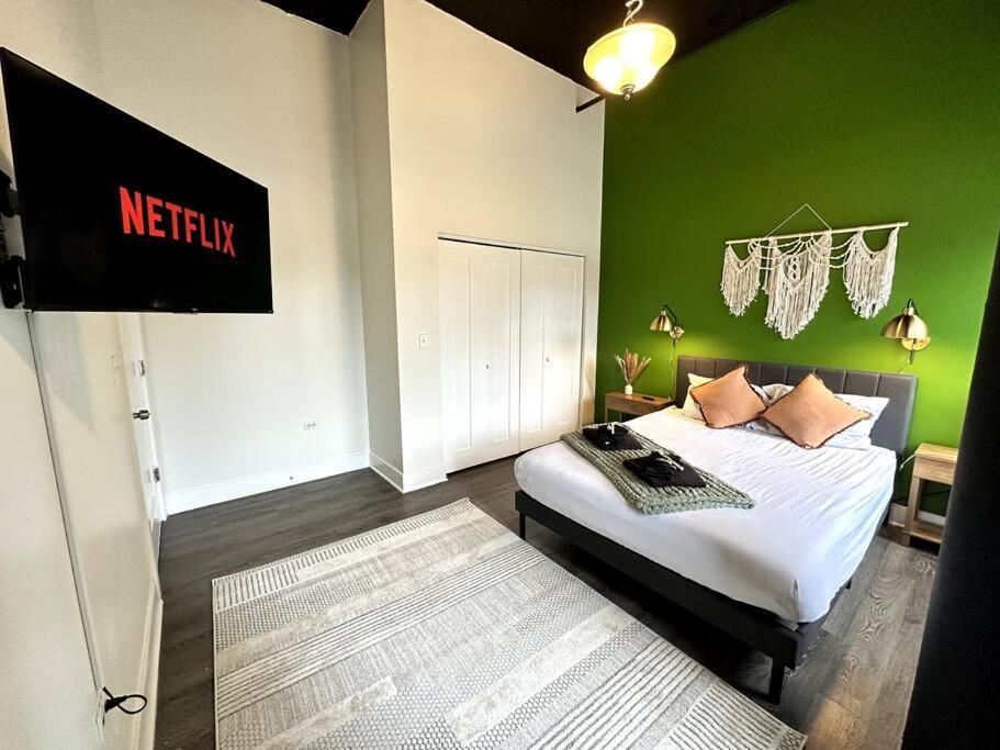 Modern 3Br In South Loop With Optional Parking And Gym Access Near Mccormick Place, Chinatown And Soldier Field *