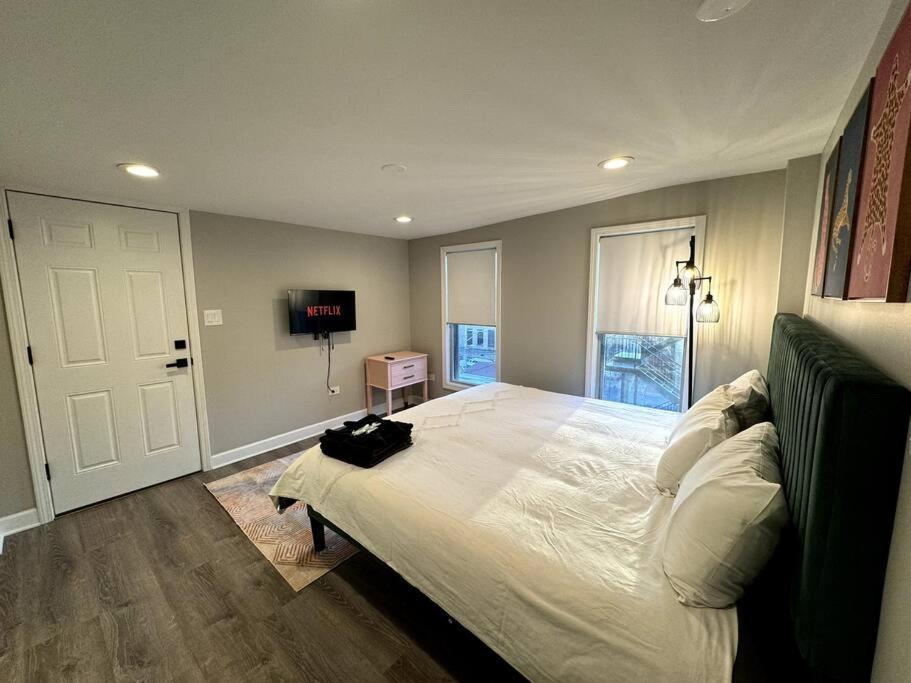 King Bed West Loop Oasis/walk To Fulton Market Apartment *