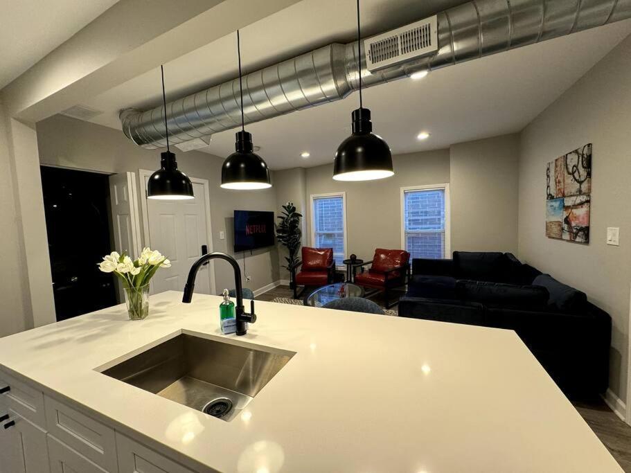 Apartamento West Loop King Oasis/2br That Sleeps 6 Guests/walk To Fulton Market *
