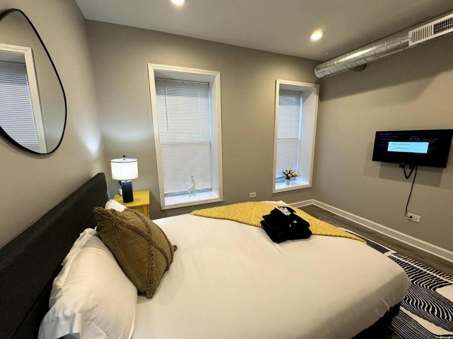 Apartamento West Loop King Oasis/2br That Sleeps 6 Guests/walk To Fulton Market Chicago