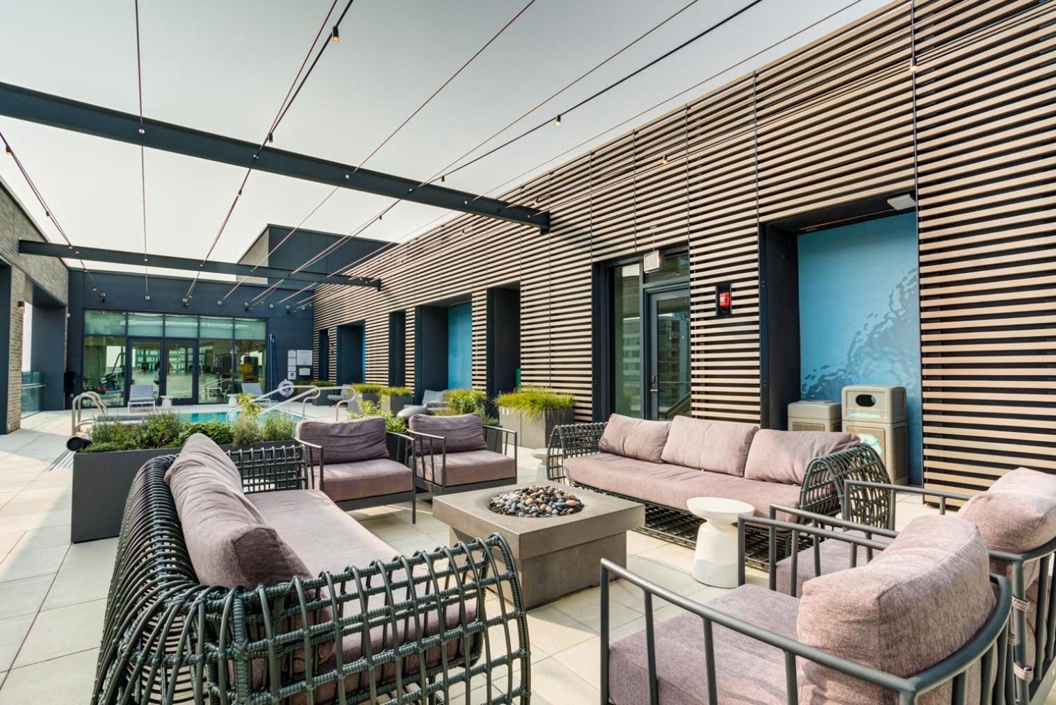 W Loop 1br W Pool Gym Lounge Nr L Chi-746