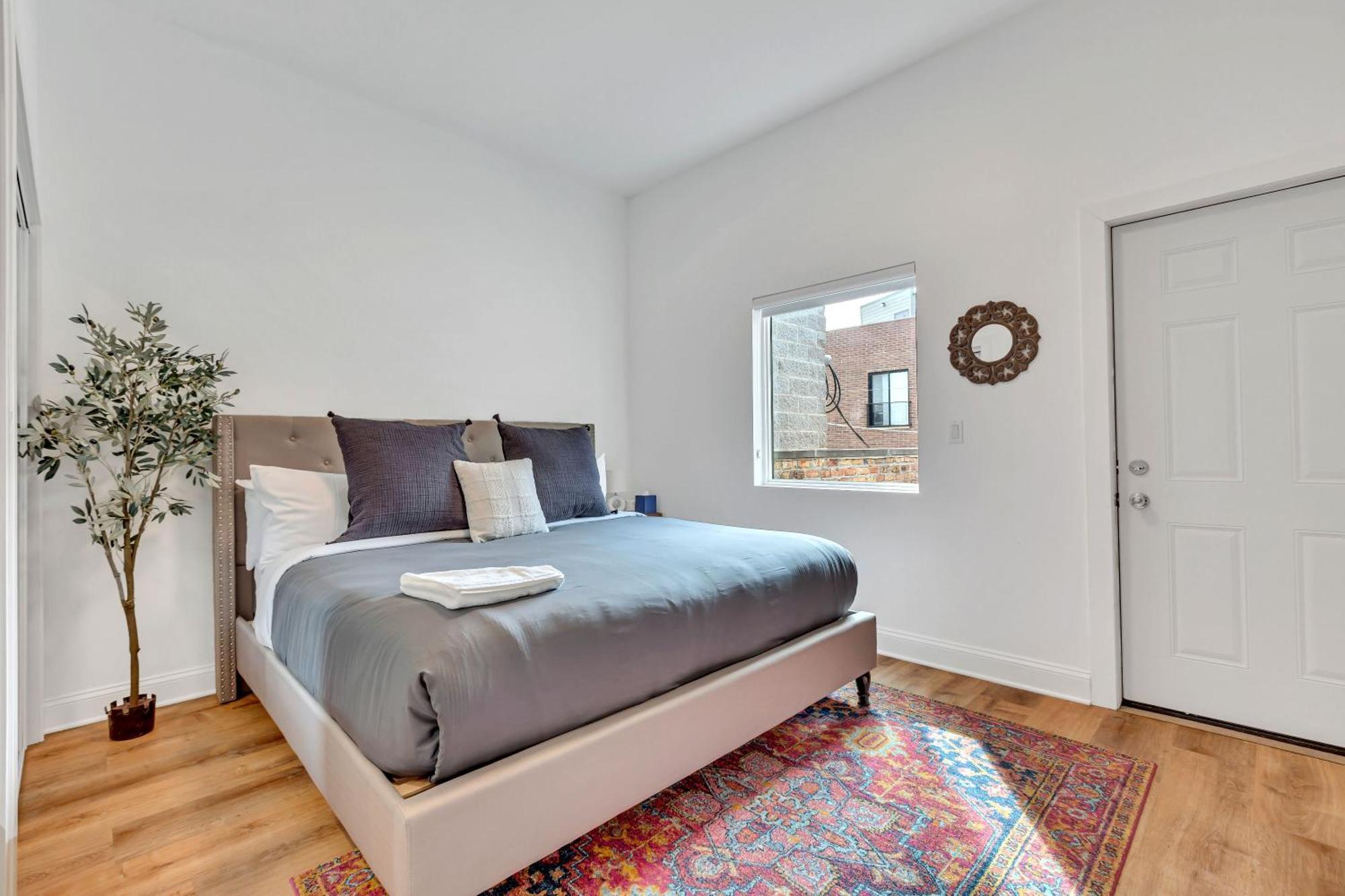 Bright Modern 4bd 2ba In The Heart Of Wrigleyville Chicago