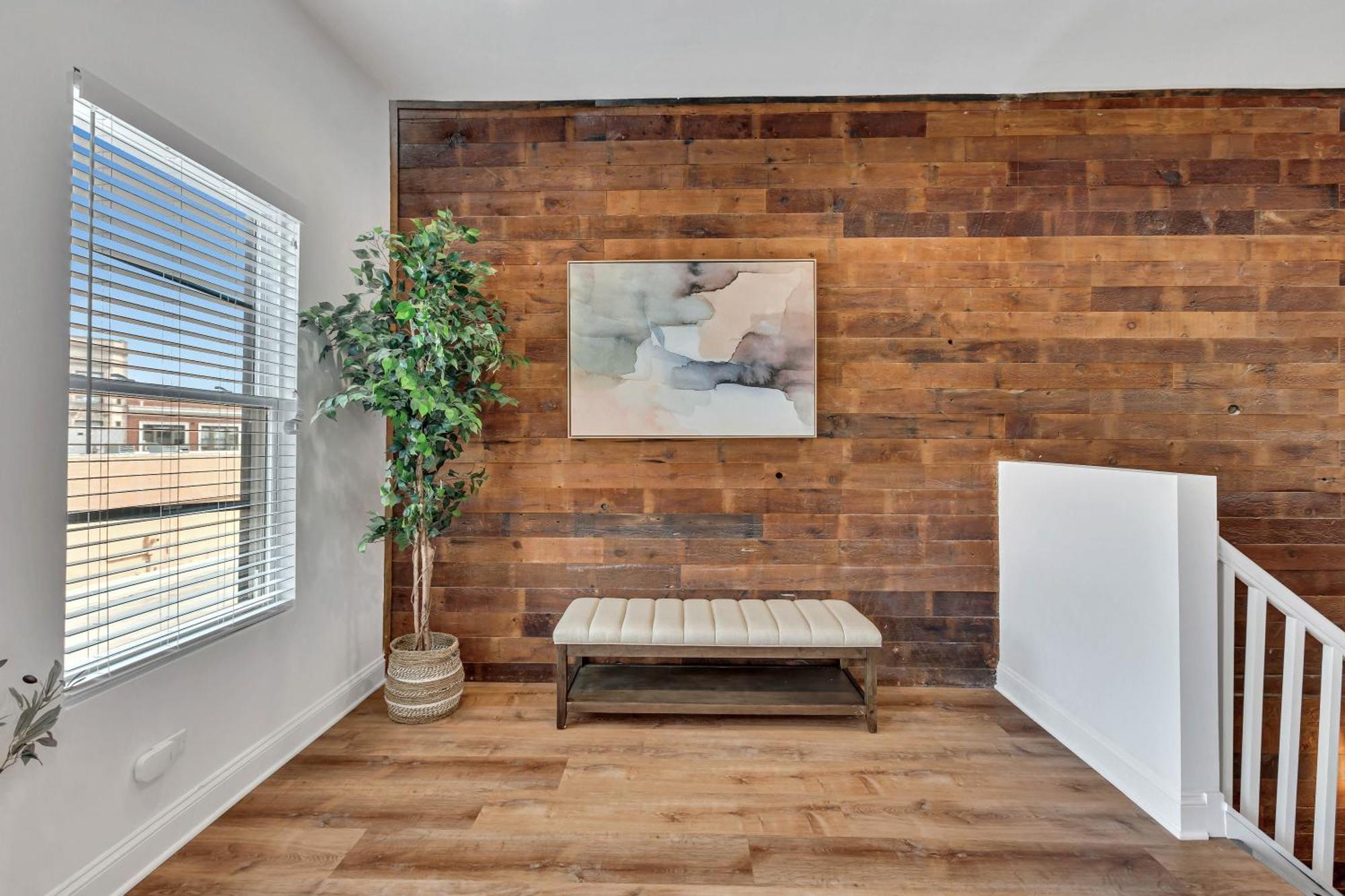 Bright Modern 4bd 2ba In The Heart Of Wrigleyville Apartment Chicago