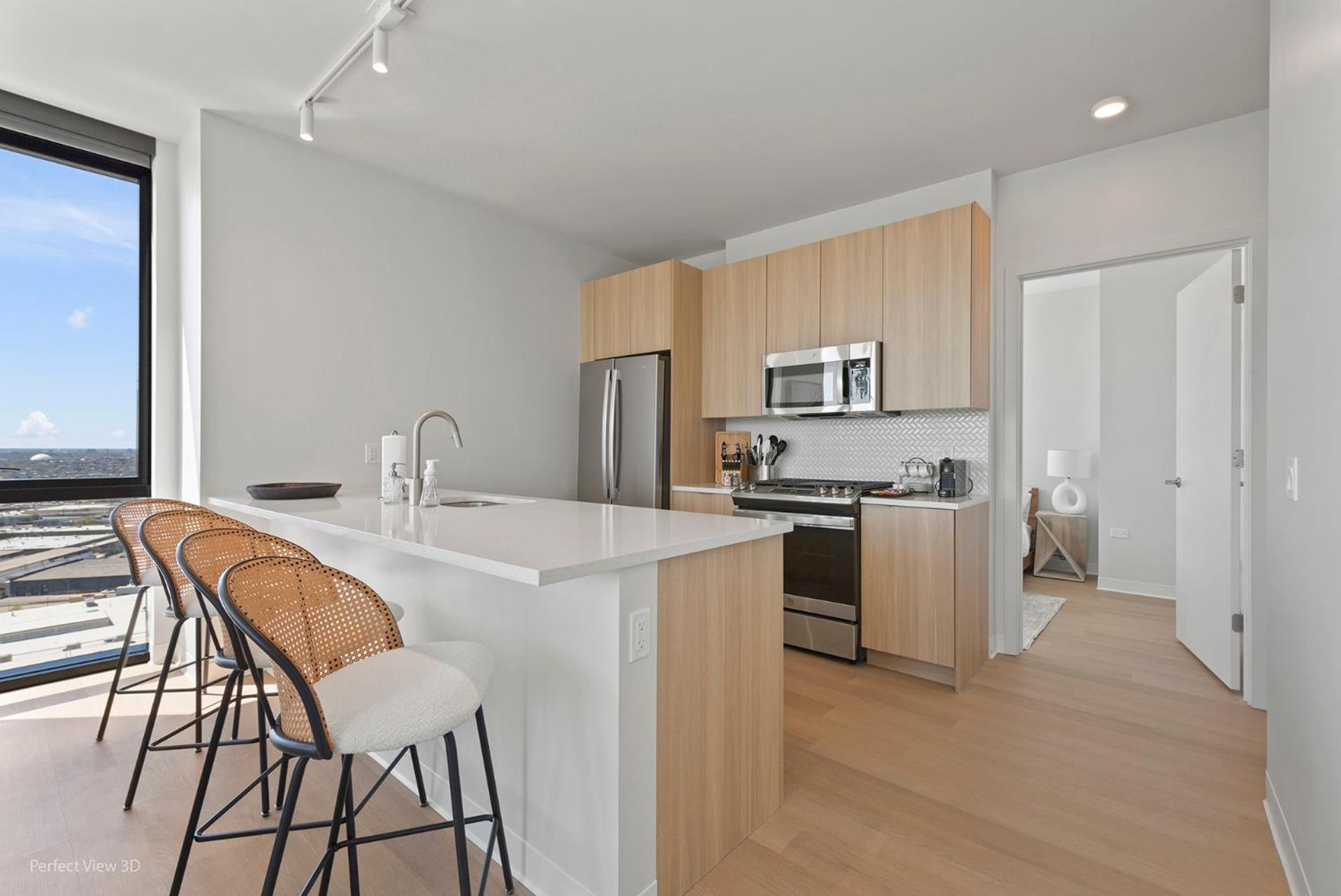 Apartment Foundry Unmatched Skyline Views At Lincoln Park Chicago