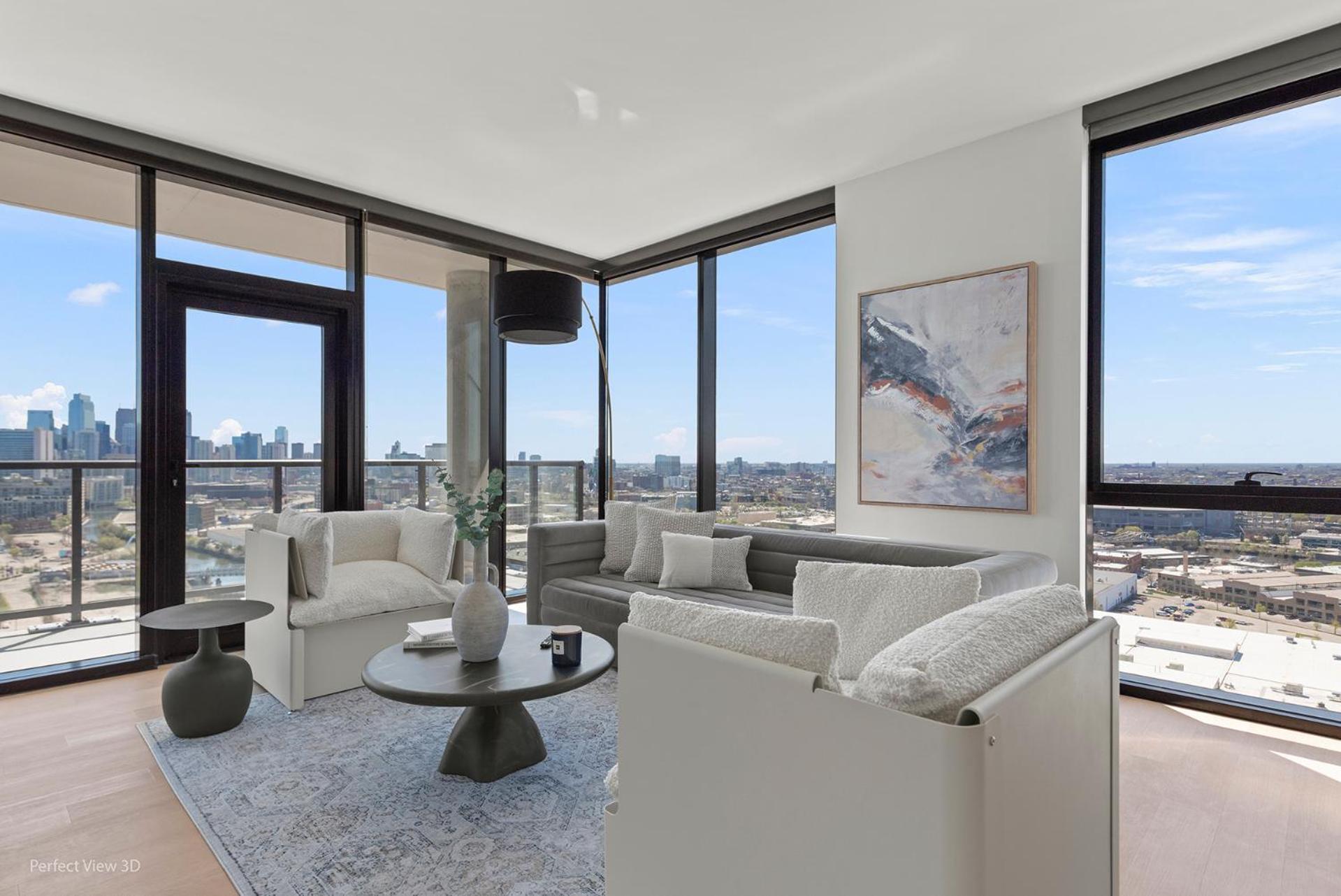 Foundry Unmatched Skyline Views At Lincoln Park Apartment *