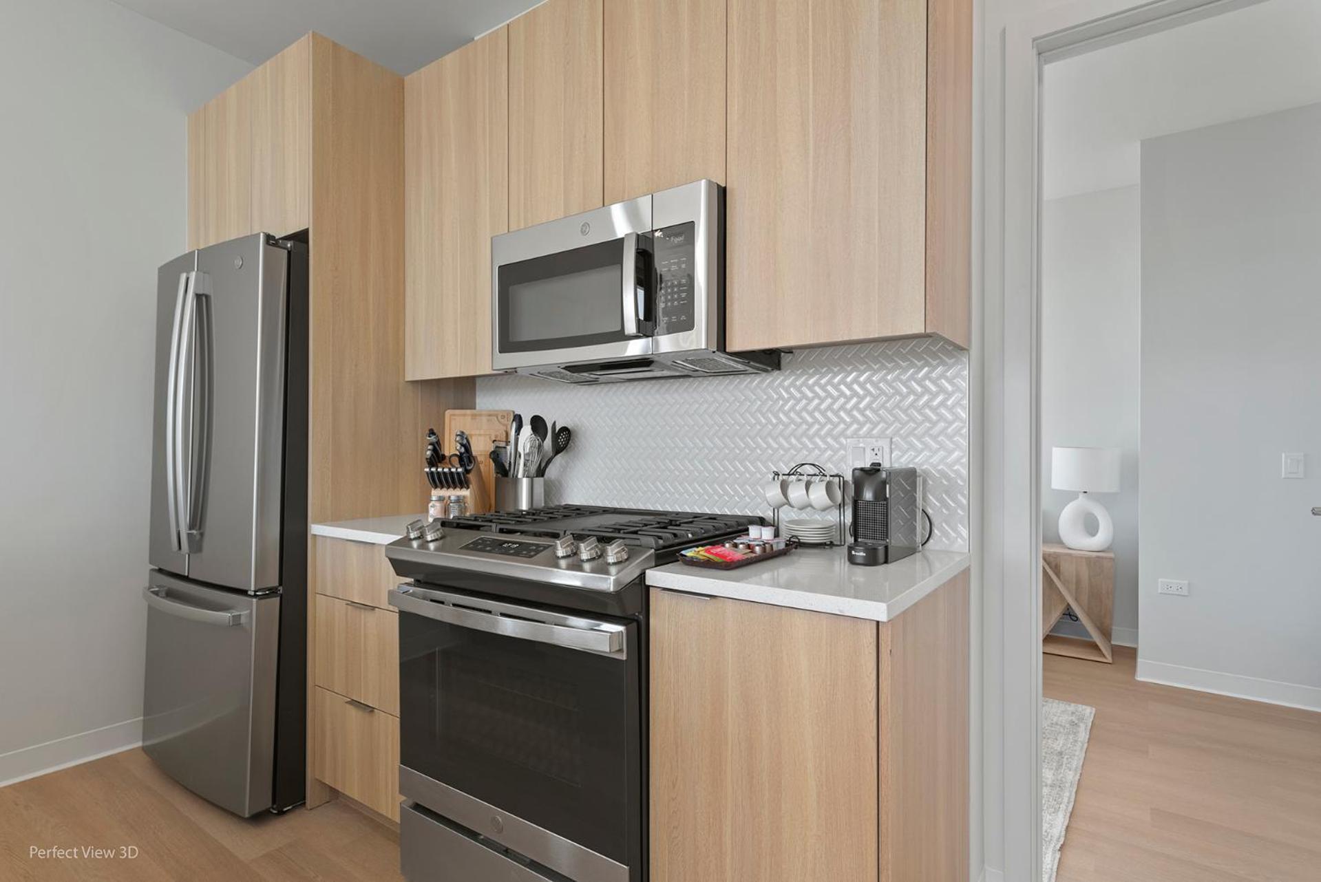 Foundry Unmatched Skyline Views At Lincoln Park Apartment Chicago