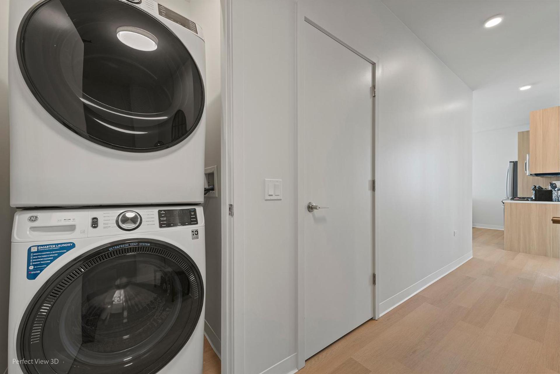 Apartment Foundry Unmatched Skyline Views At Lincoln Park Chicago