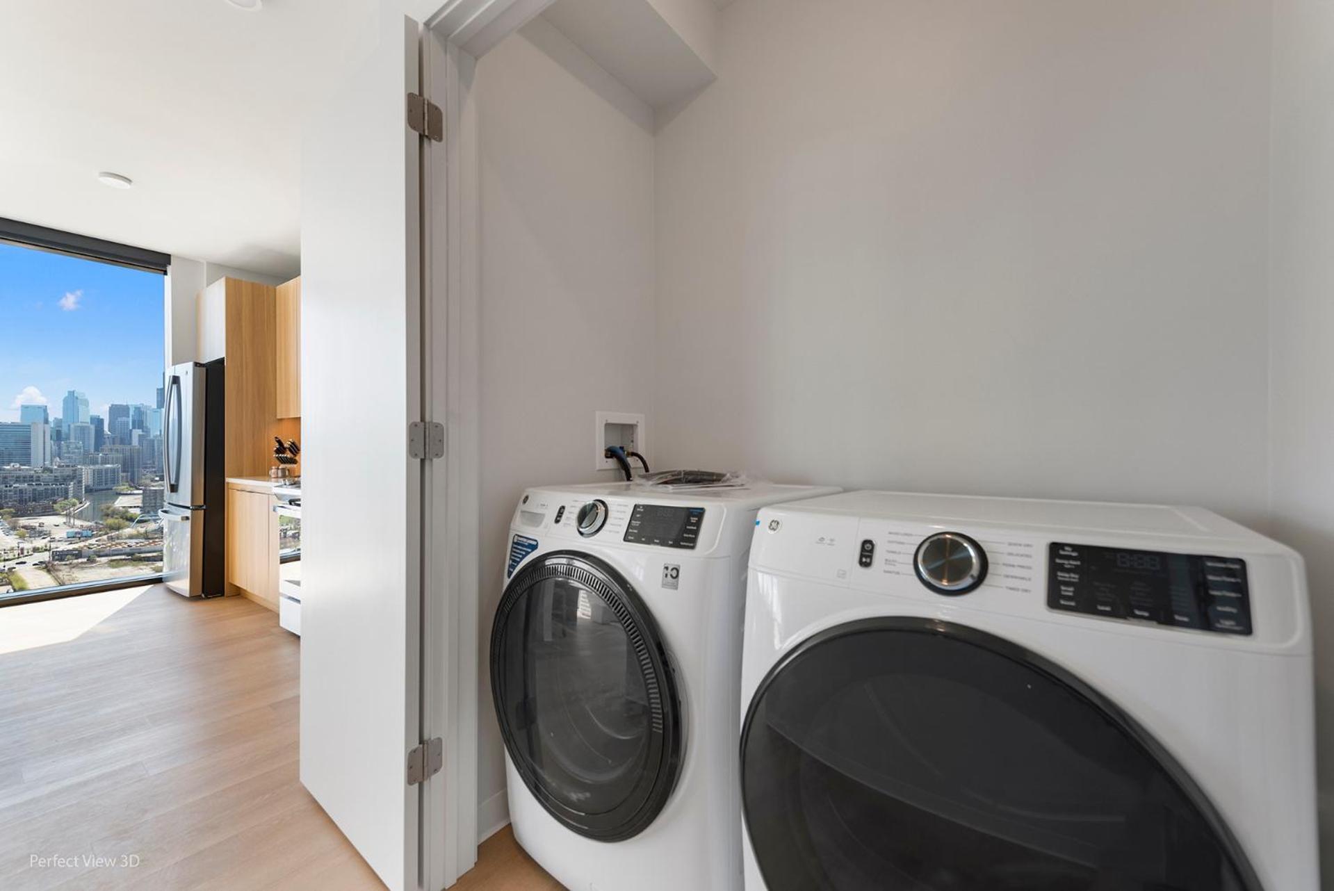 Foundry Unmatched Skyline Views At Lincoln Park Appartement *