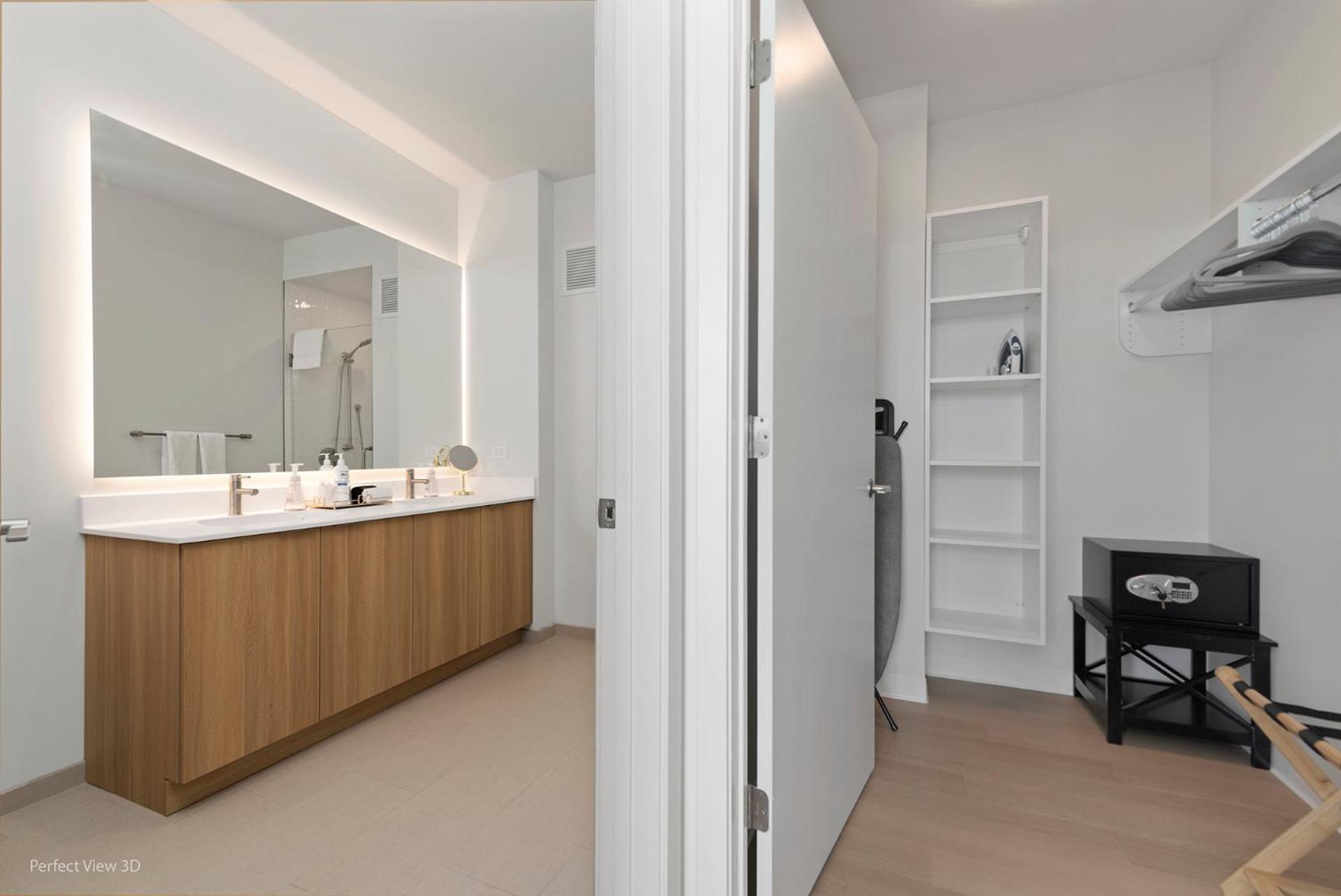 Foundry Unmatched Skyline Views At Lincoln Park * Chicago