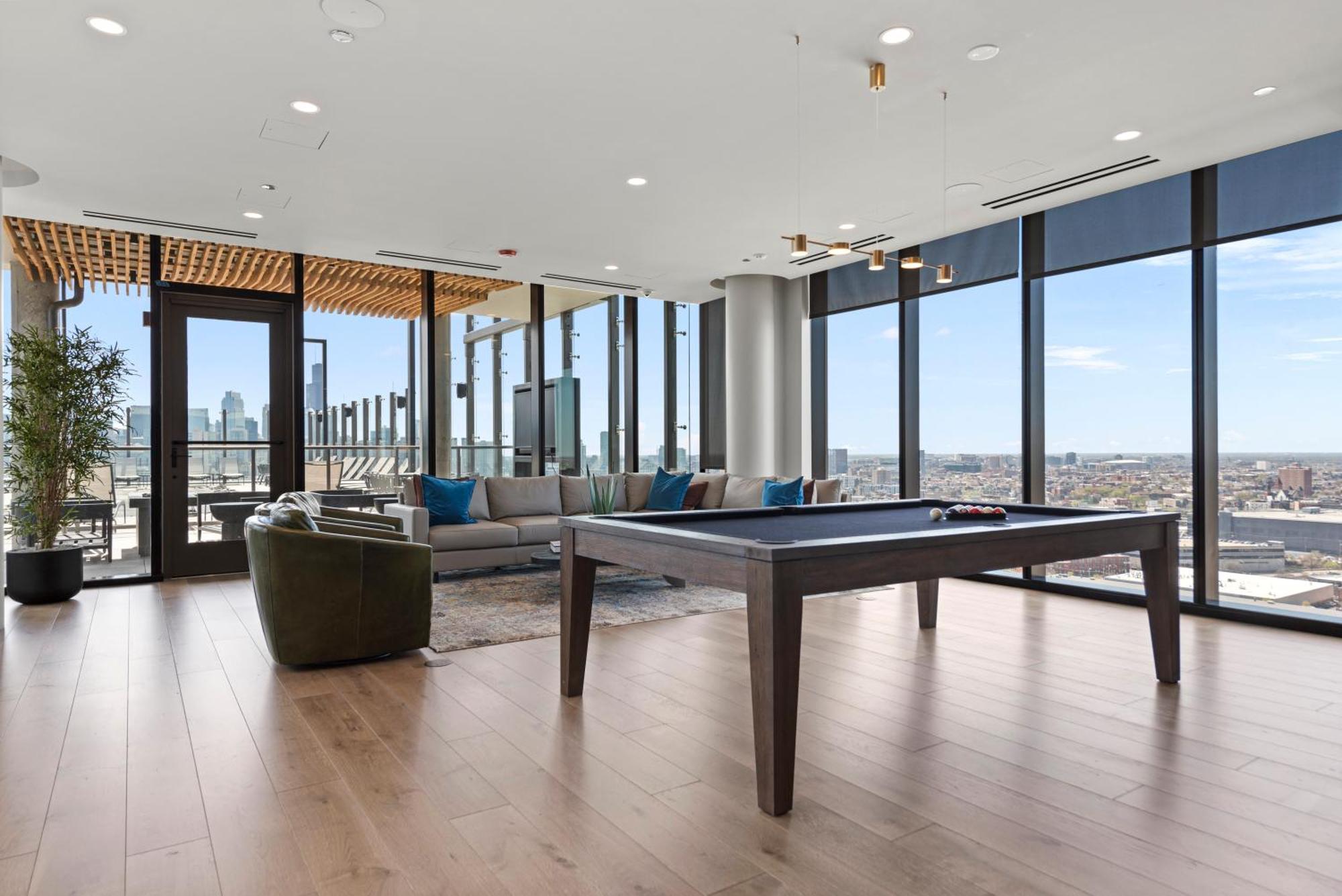 Foundry Unmatched Skyline Views At Lincoln Park