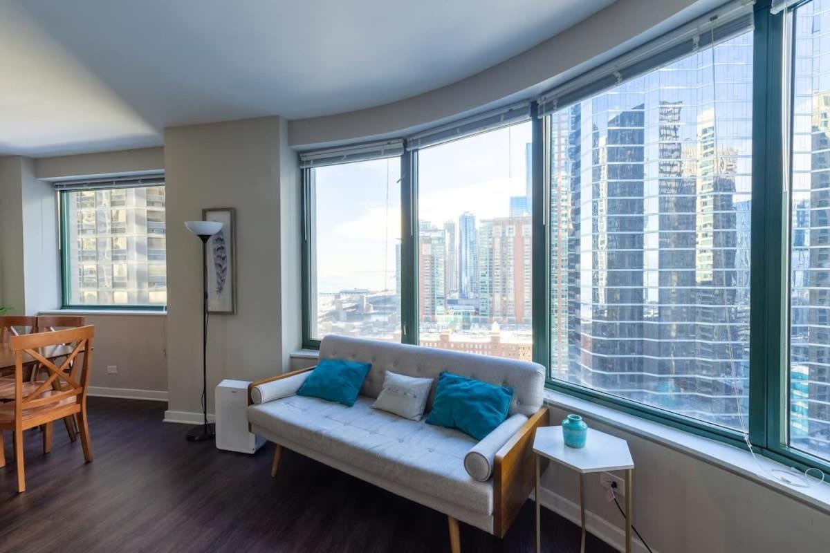 2b 2ba Exquisite With Views, Indoor Pool & Gym By Envitae Apartment *