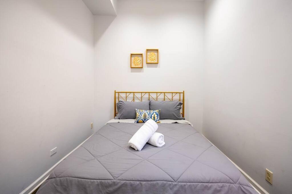 Apartment Lincoln Park 3 Bedroom Penthouse