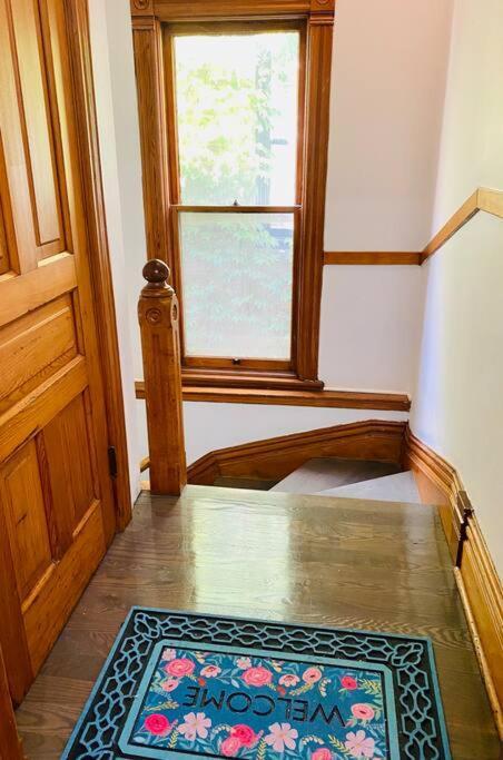 Lincoln Park 3 Bedroom Penthouse