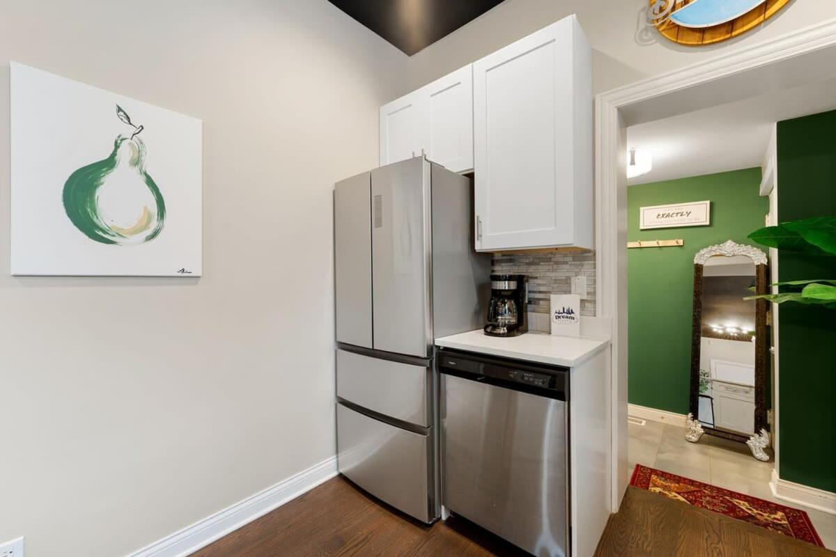 Appartement Stylish 2 Bdr Coach House Steps From The