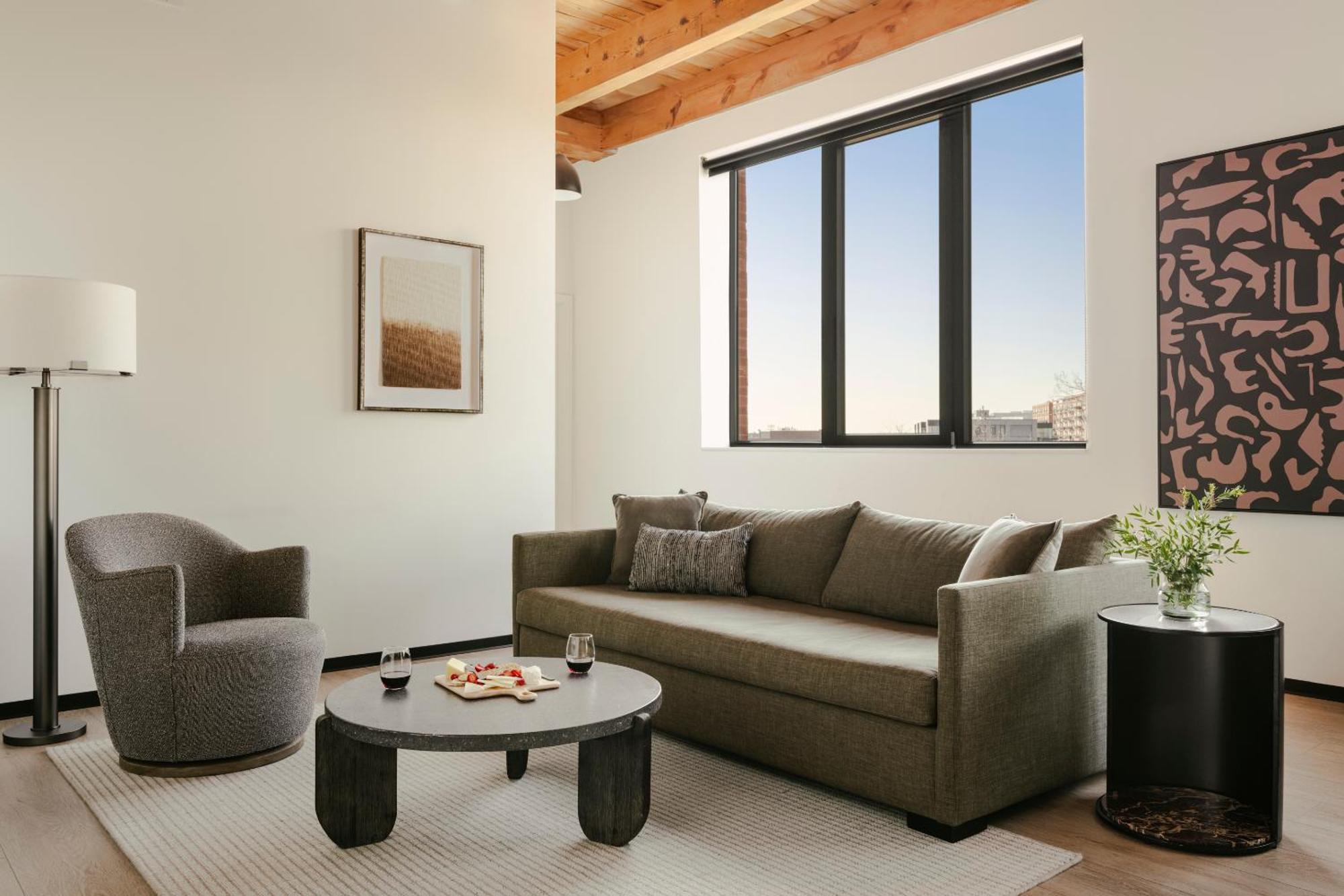 Sonder By Marriott Bonvoy Market Hall Apartments West Loop Chicago