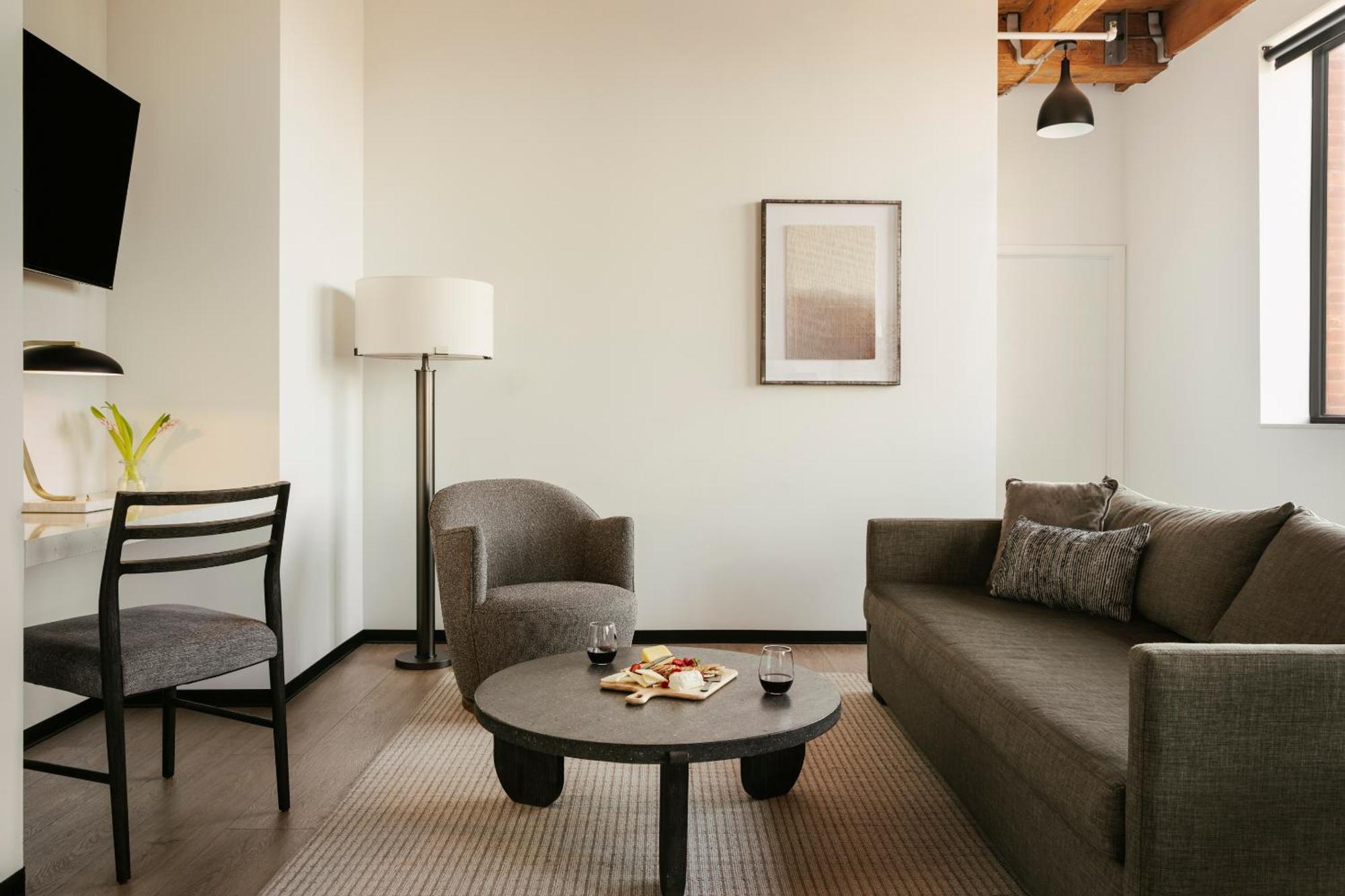 Sonder By Marriott Bonvoy Market Hall Apartments West Loop 4*