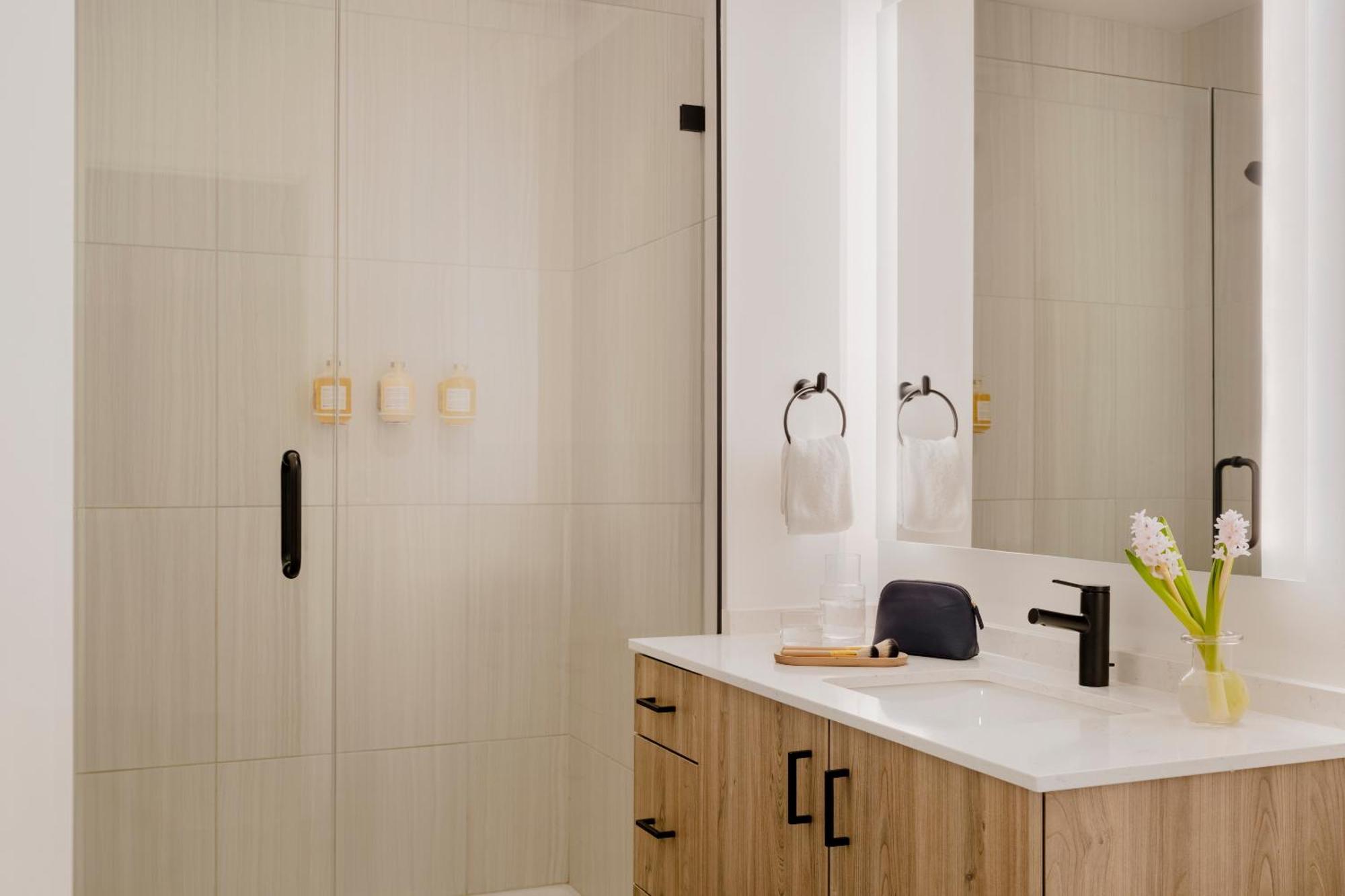 Sonder By Marriott Bonvoy Market Hall Apartments West Loop Aparthotel