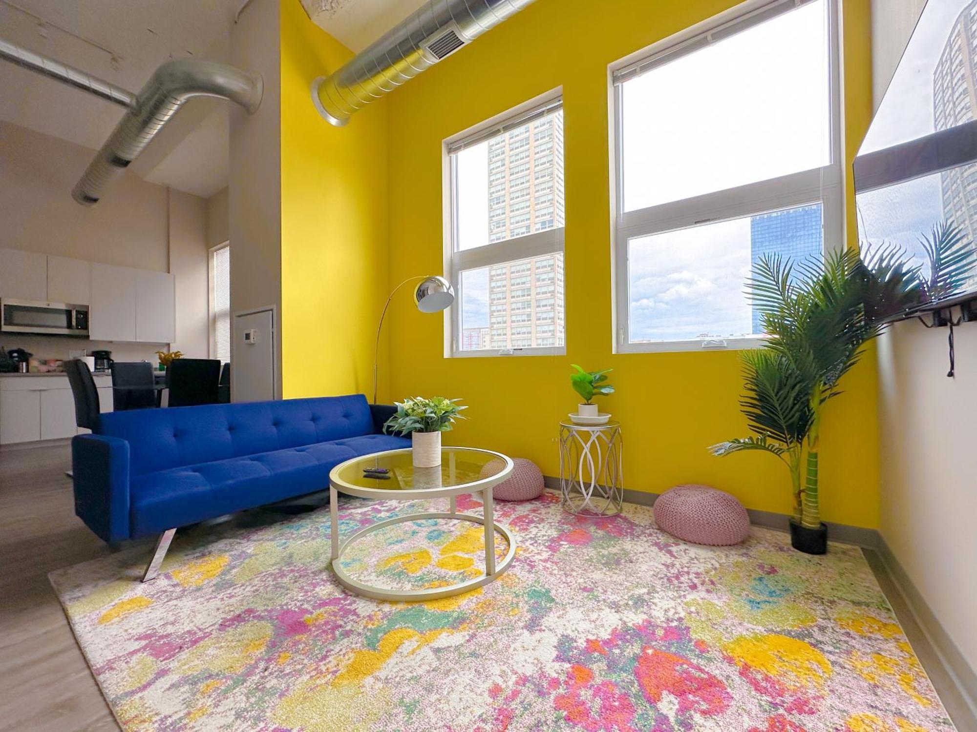 Apartment Modern 2Br South Loop Gem Near Mccormick Place, Navy Pier, Adler Planetarium & Columbia College *