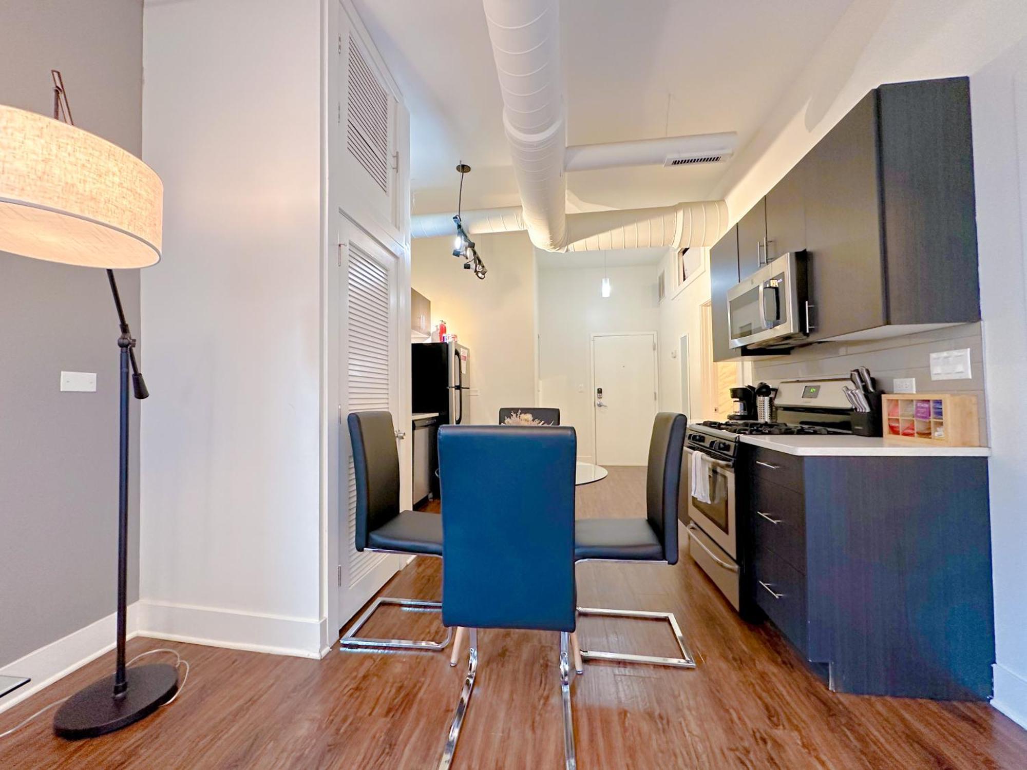 Cozy 420-Friendly 3Br City Retreat Near Mccormick Place, Grant Park And Soldier Field Apartment Chicago