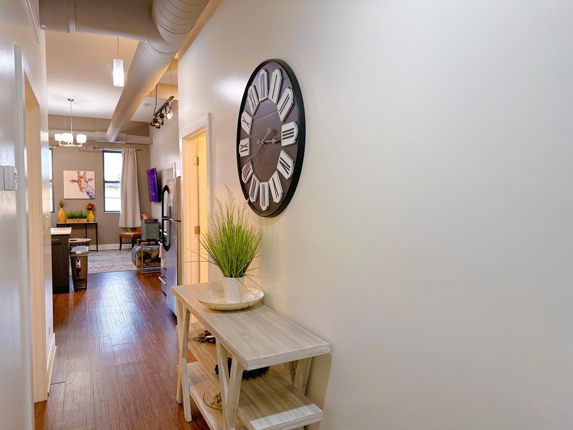 Spacious 420-friendly 2br Retreat Near Mccormick Place, Grant Park And Soldier Field