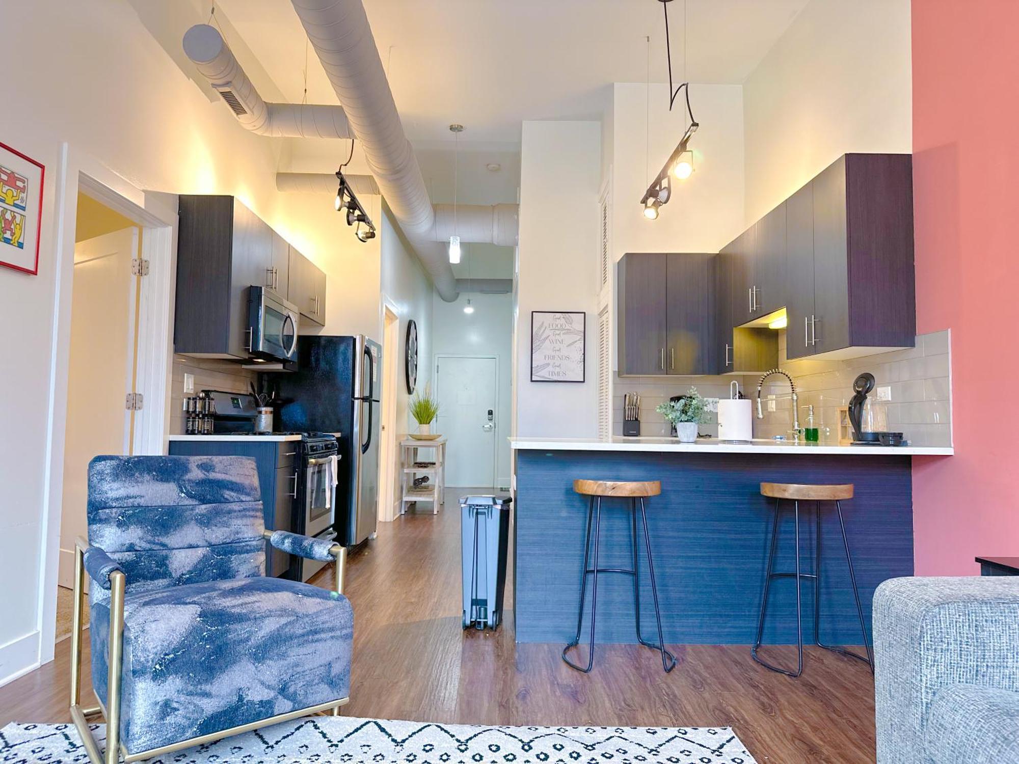 Spacious 420-friendly 2br Retreat Near Mccormick Place, Grant Park And Soldier Field