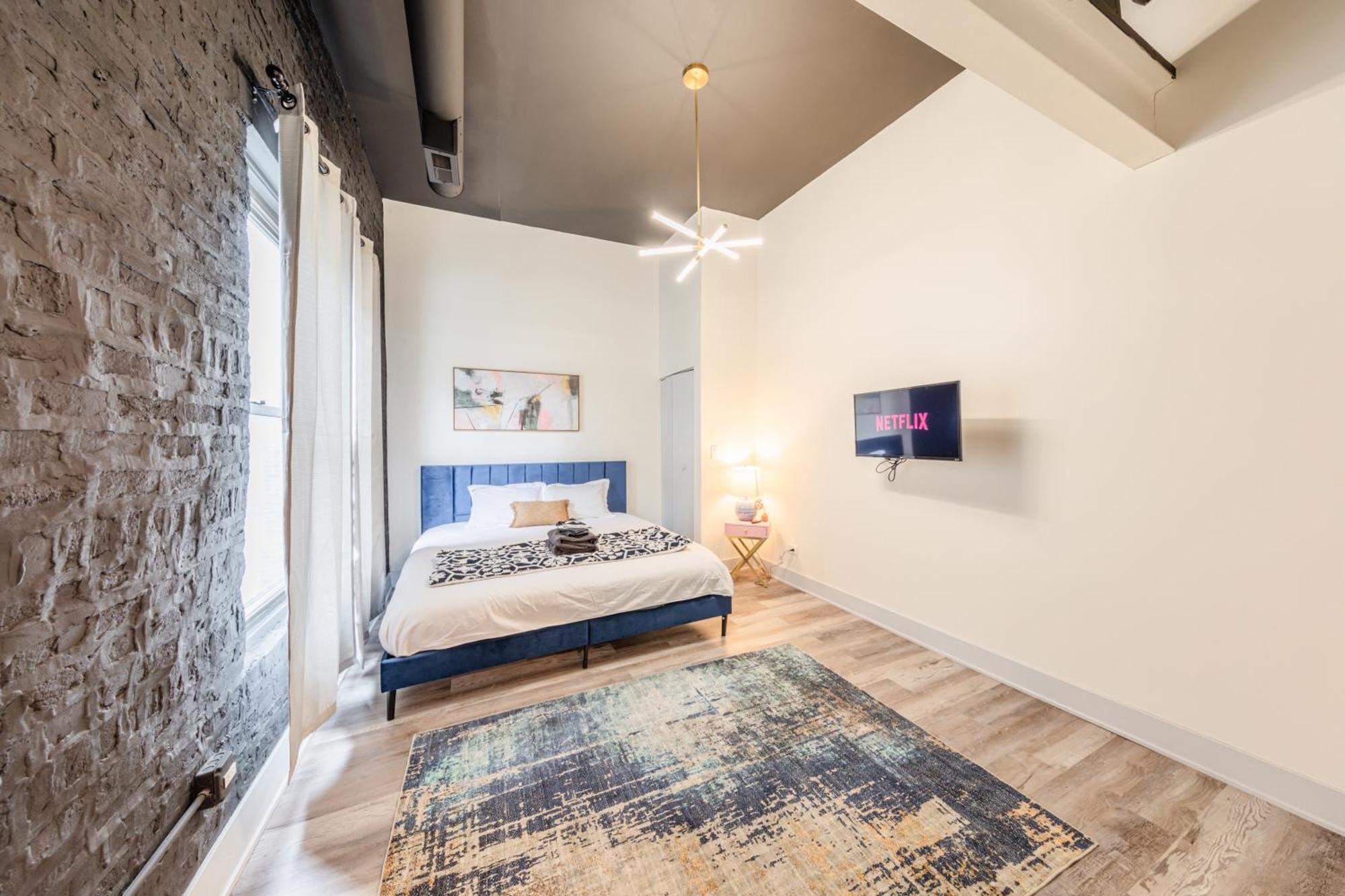 Apartment Luxury 5Br Chicago Retreat Perfect For Groups With Pool Table & Optional Parking Near Mccormick Place And Soldier Field Chicago