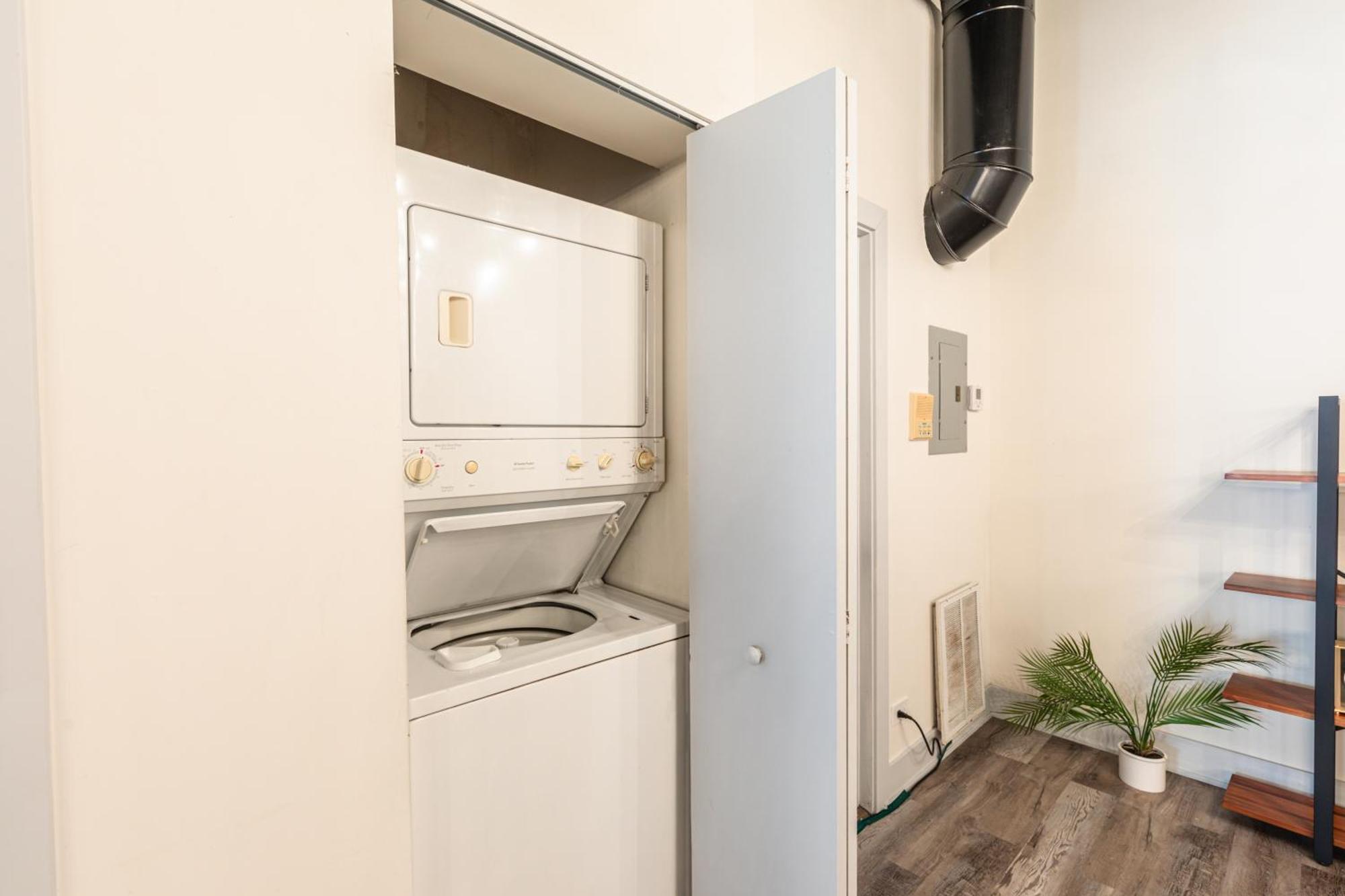 Apartment Luxury 5Br Chicago Retreat Perfect For Groups With Pool Table & Optional Parking Near Mccormick Place And Soldier Field *
