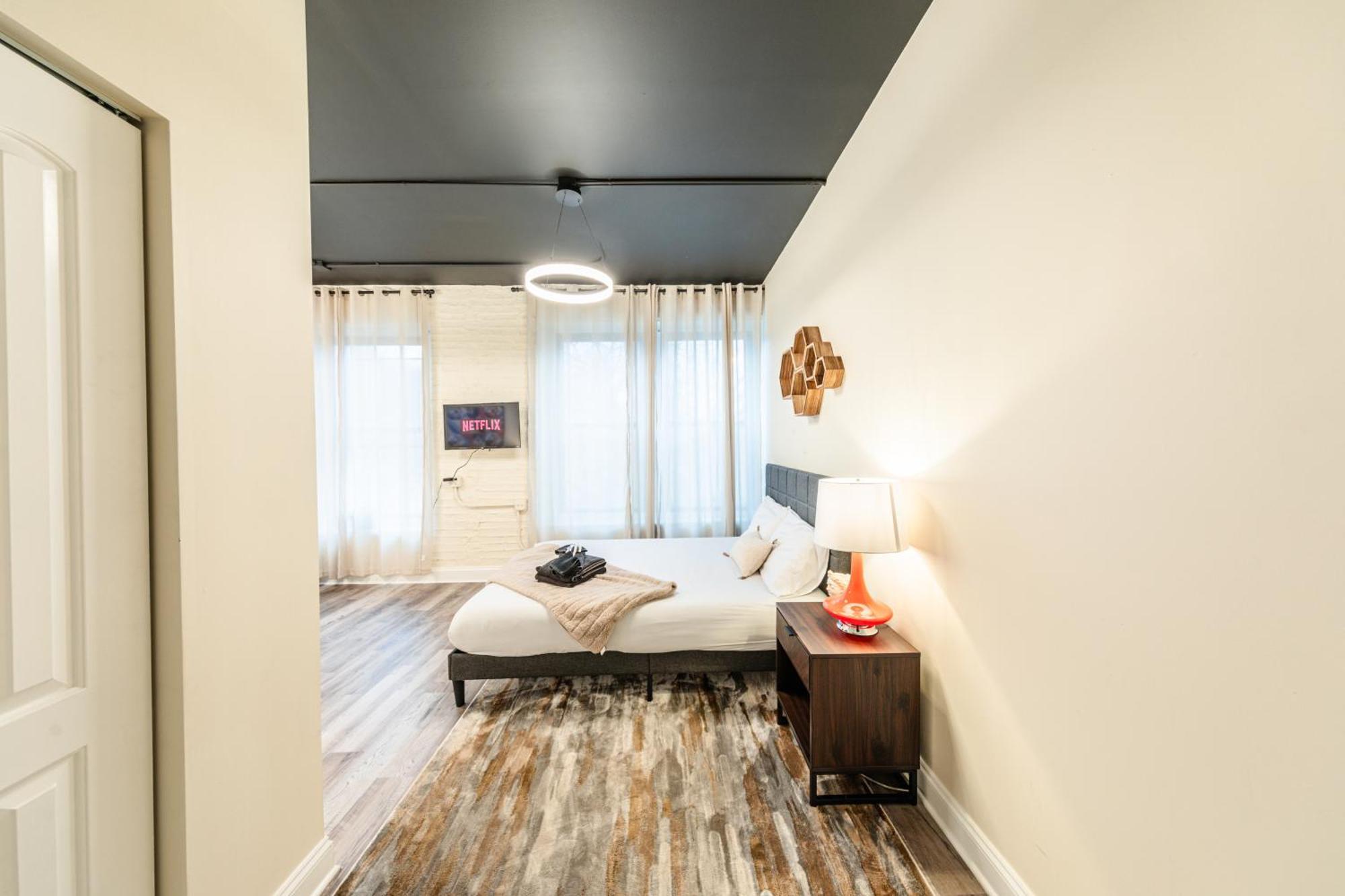 Apartment Family And Group Friendly 5Br Spacious Unit With Pool Table And Optional Parking Near Mccormick Place And Soldier Field *