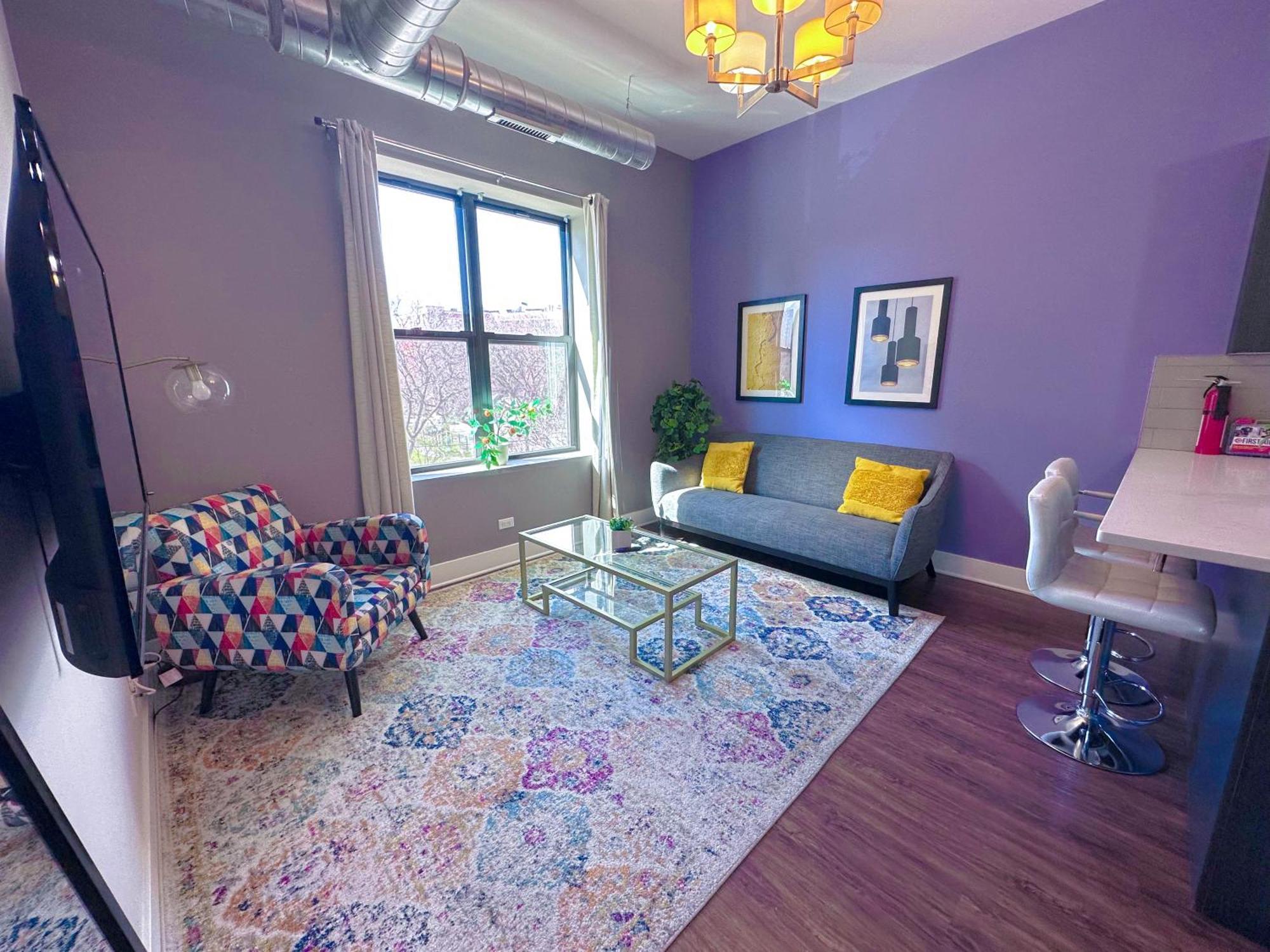 Spacious 3Br Chicago Apartment With Optional Parking Near Mccormick Place, Soldier Field & Uic Campus * Chicago