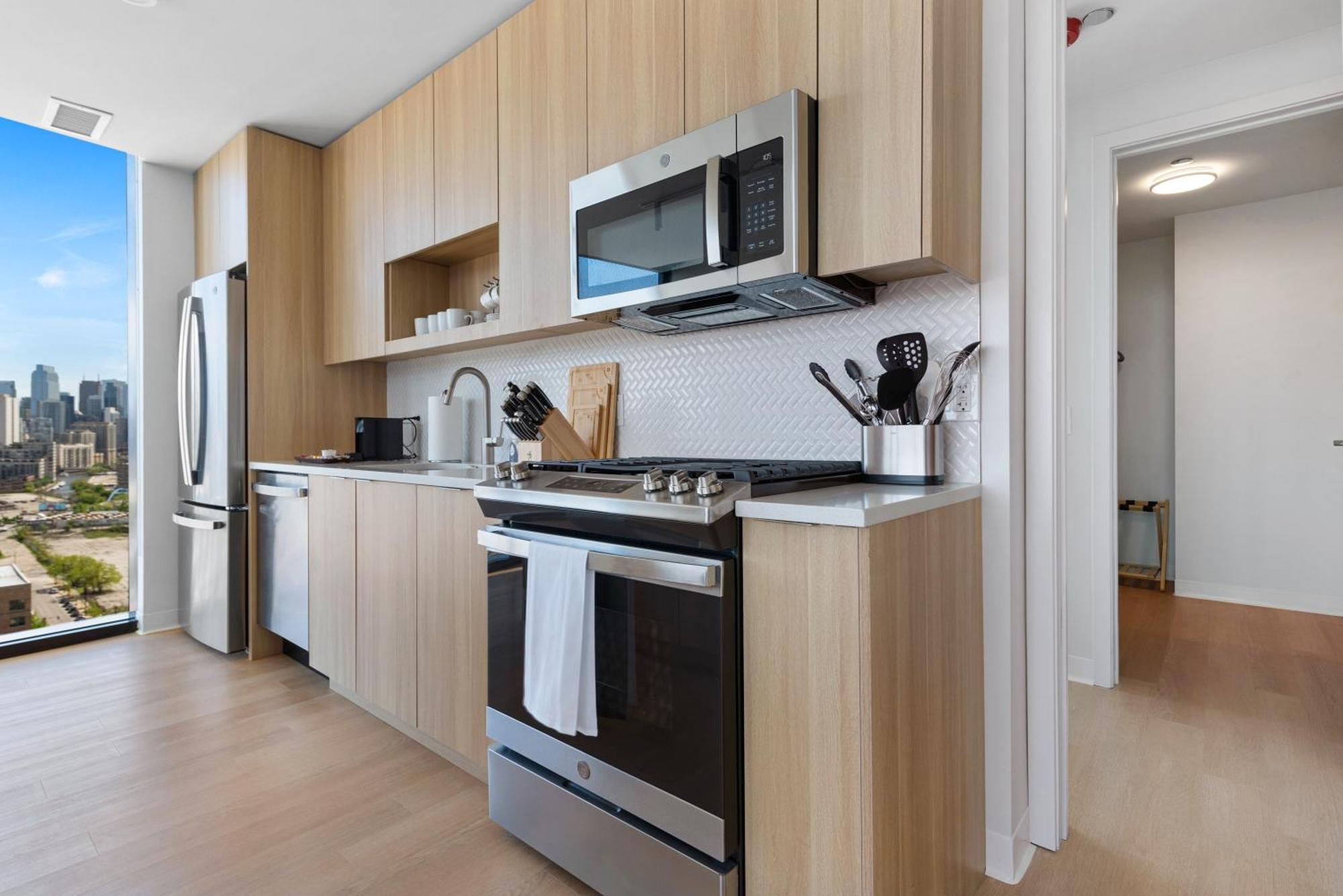 Apartment Foundry Unmatched Skyline Views At Lincoln Park Chicago