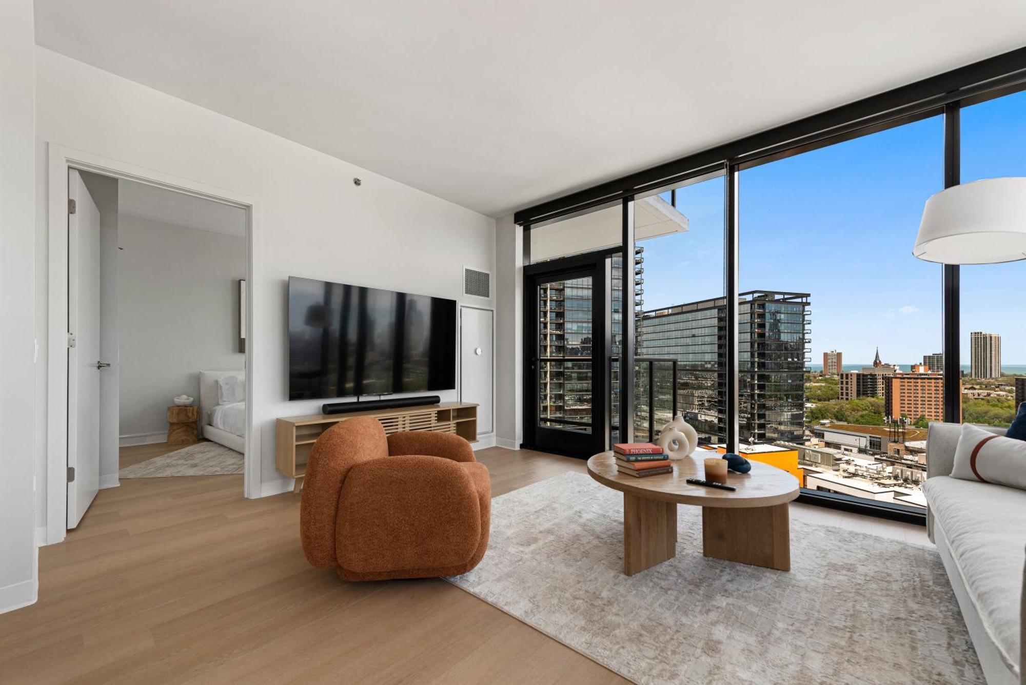 Foundry Unmatched Skyline Views At Lincoln Park Apartment
