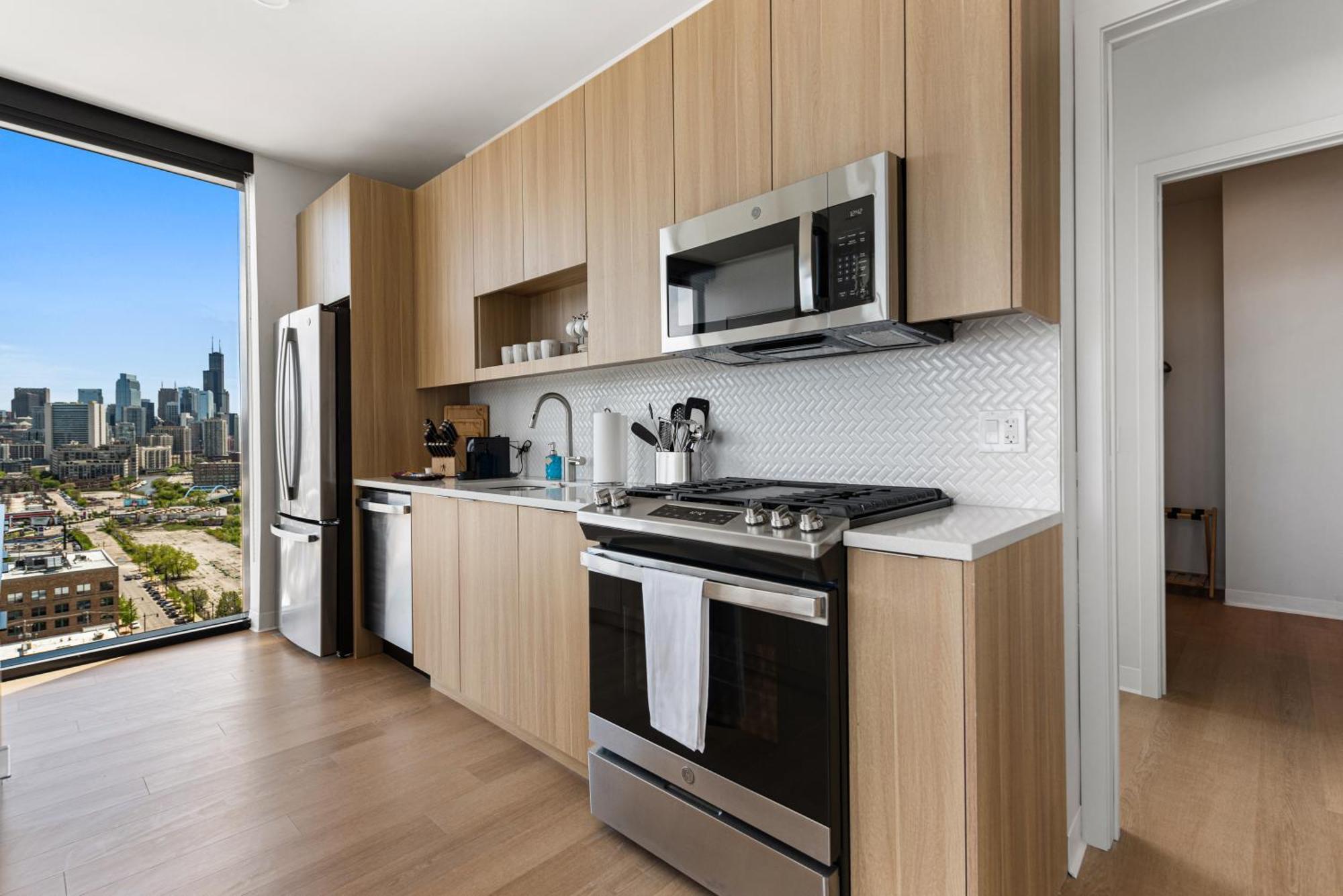 Foundry Unmatched Skyline Views At Lincoln Park *