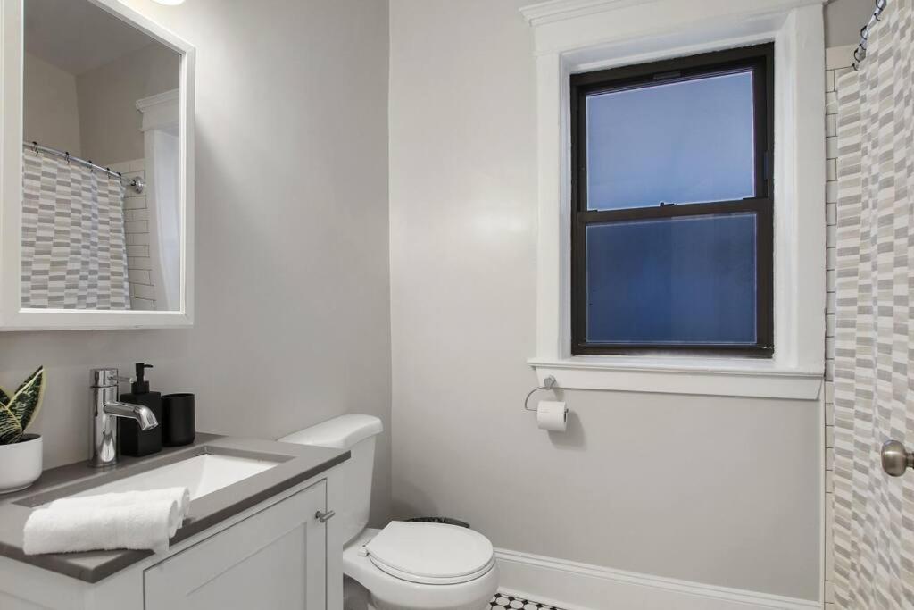 3br Vibrant In Hyde Park - Bstone 5310-1 Apartment Chicago
