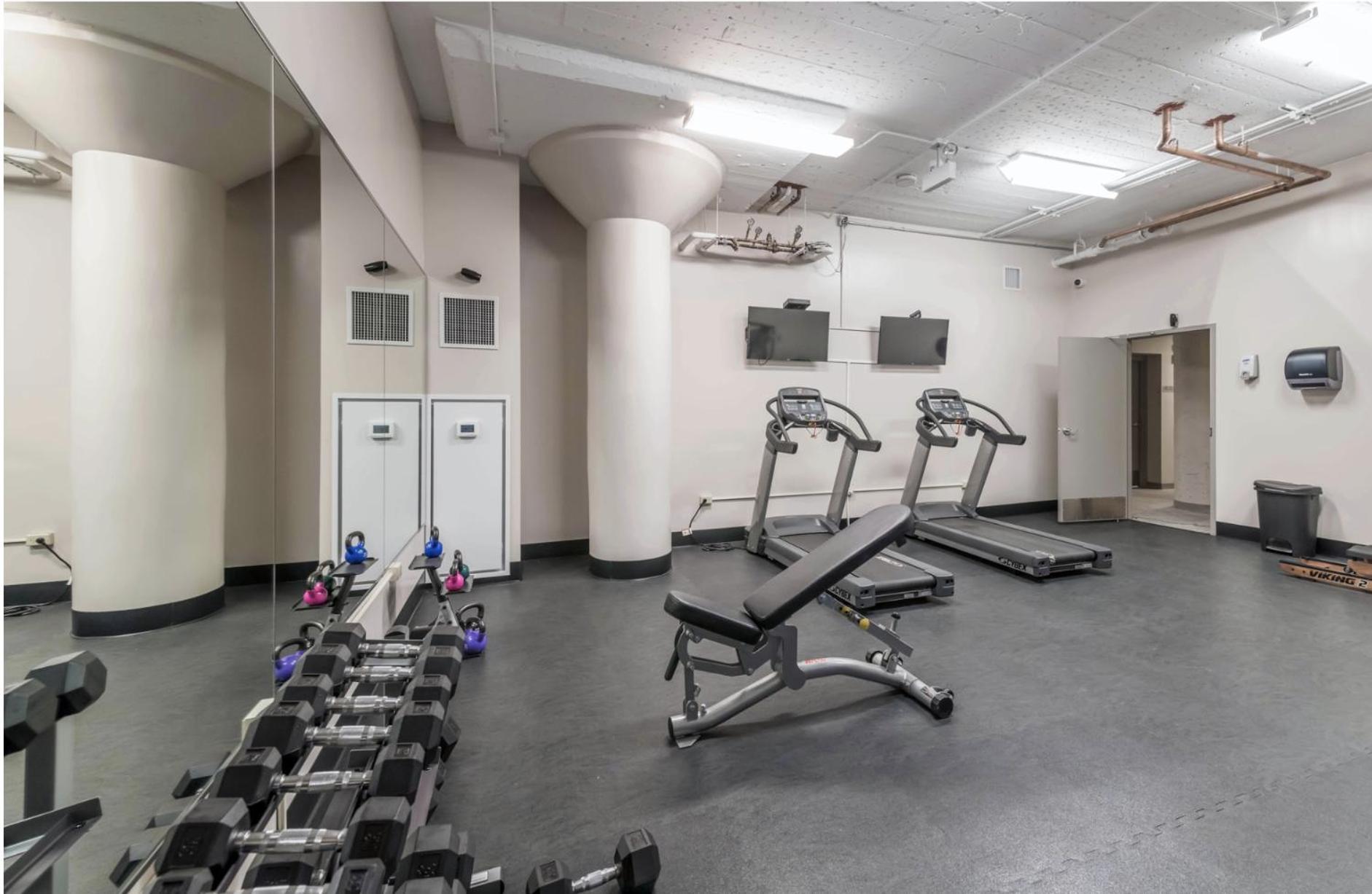 Mccormick Oasis With Balcony, Optional Parking, Patio, Gym For Up To 6 Guests Apartment