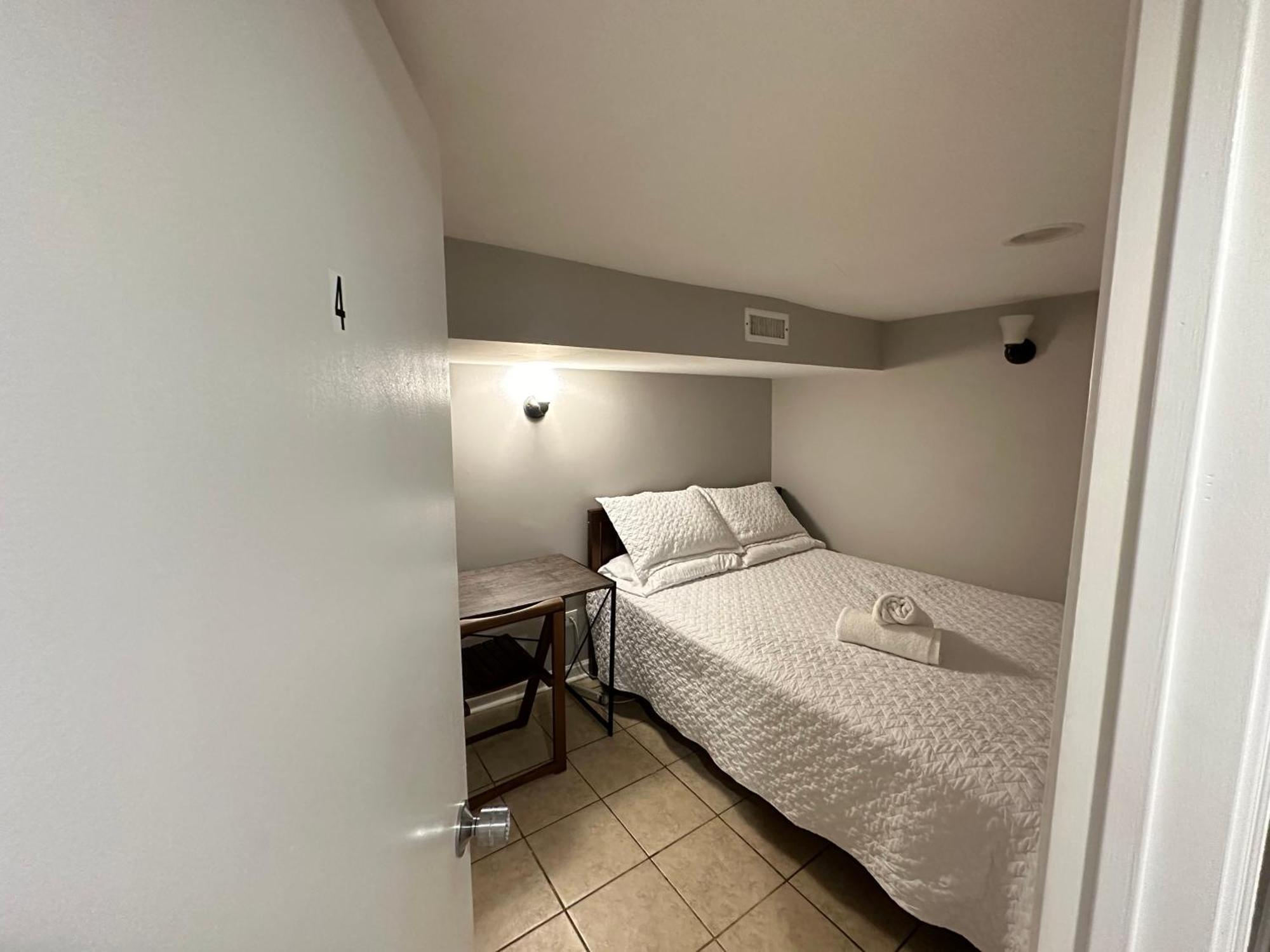 Homestay Close To Downtown - Free Parking Chicago