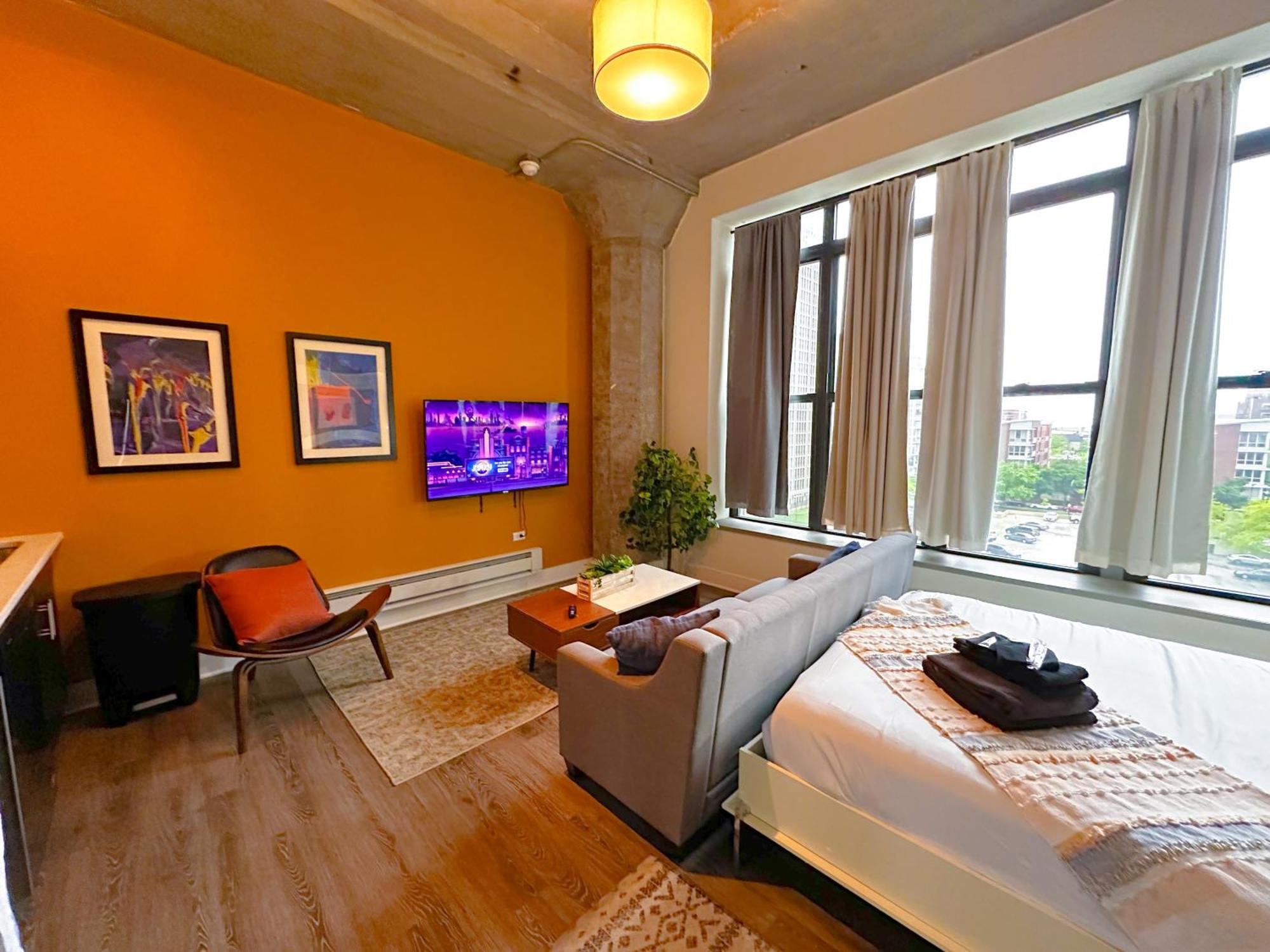 Luxury With Optional Parking And Gym Access Near Mccormick Place, Chinatown And Soldier Field * Chicago